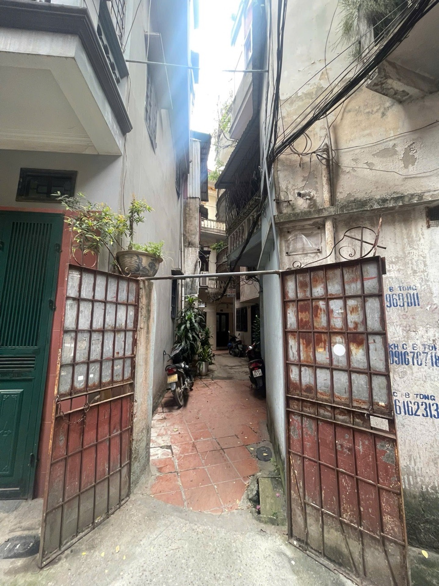 Nhà Kim Mã 3 tầng giá tốt, tiện xây mới ngay trung tâm