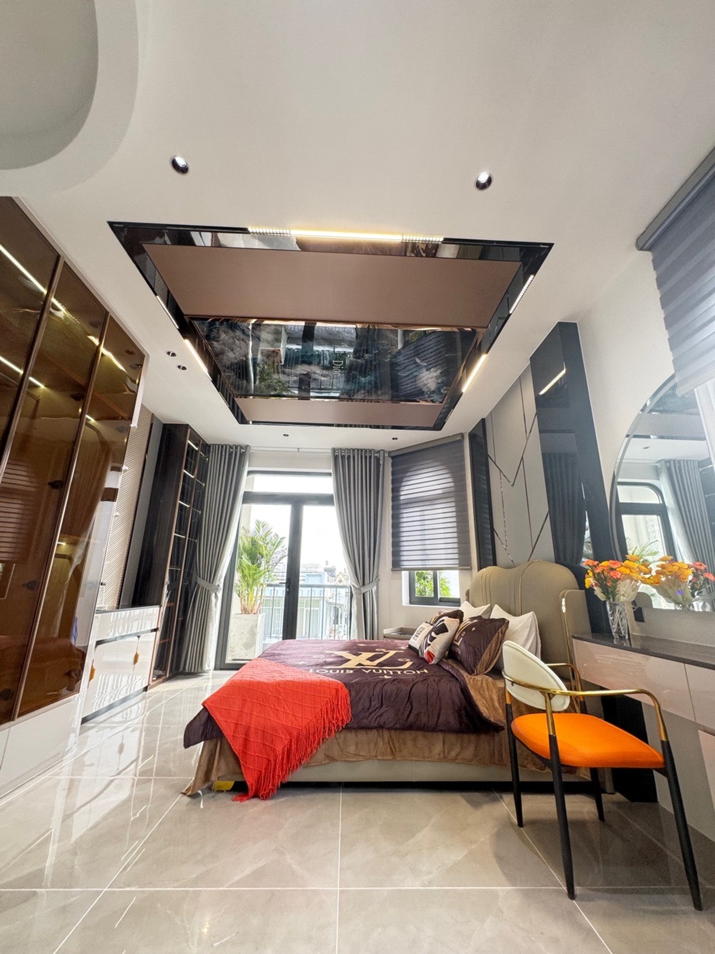 Nhà phố 6 tầng thang máy, mặt tiền kinh doanh đắt giá tại Gò Vấp
