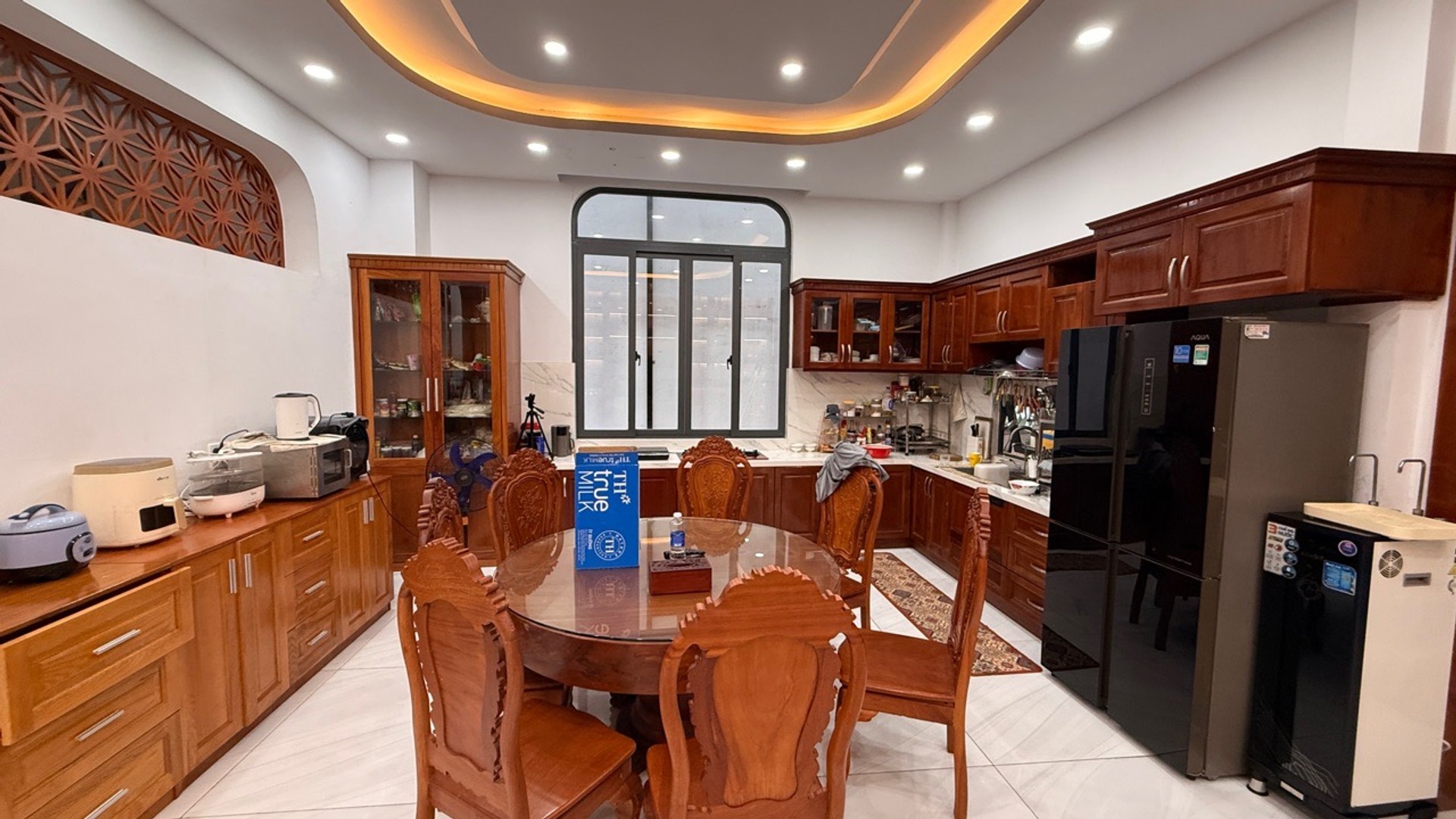Bán nhà riêng 2 tầng 190.8m2 tại Hồ Học Lãm, hướng Đông Bắc, pháp lý đầy đủ