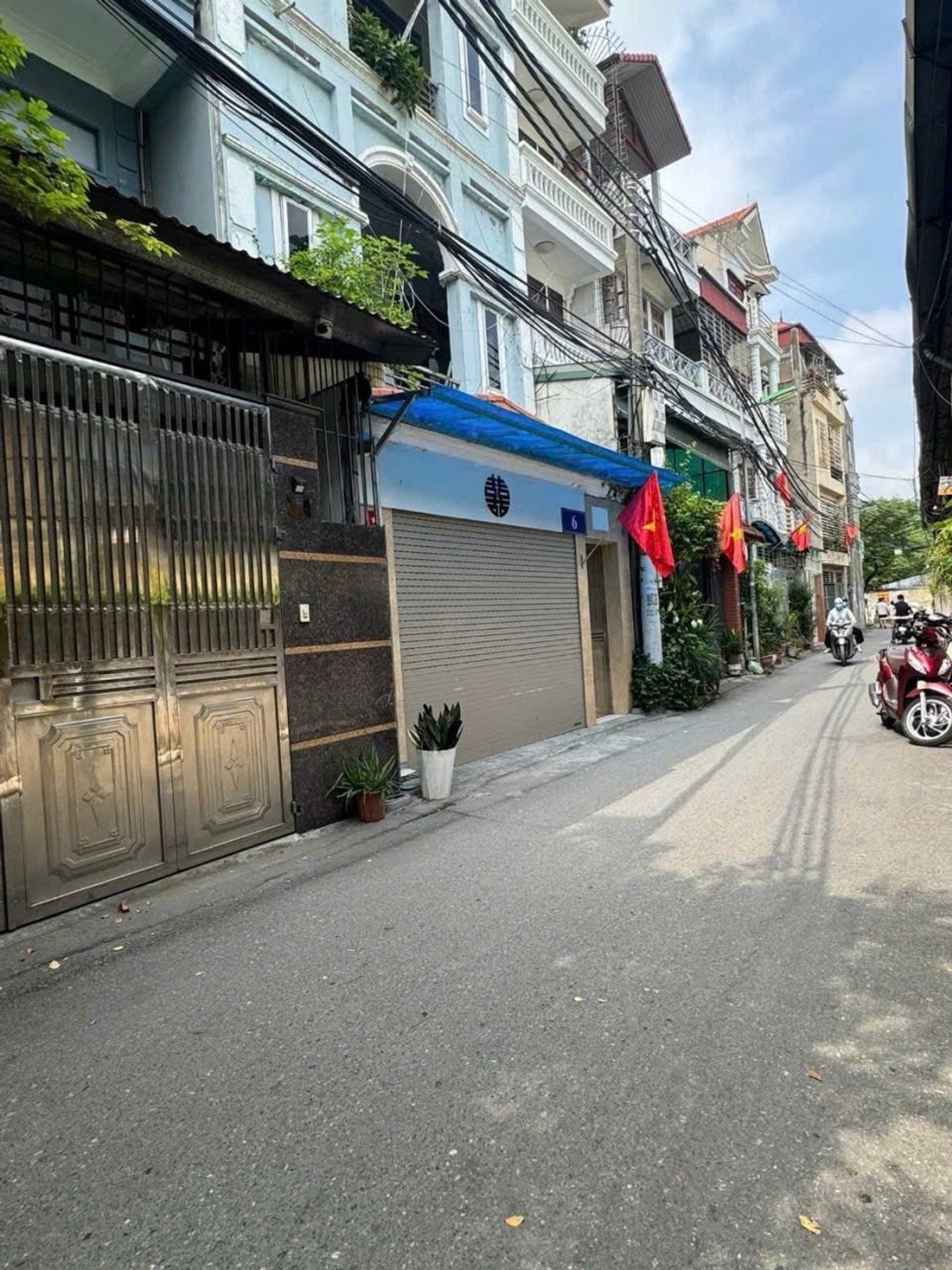 Nhà mặt phố Đông Ngạc - Ô tô tránh, kinh doanh đỉnh chính chủ cần bán