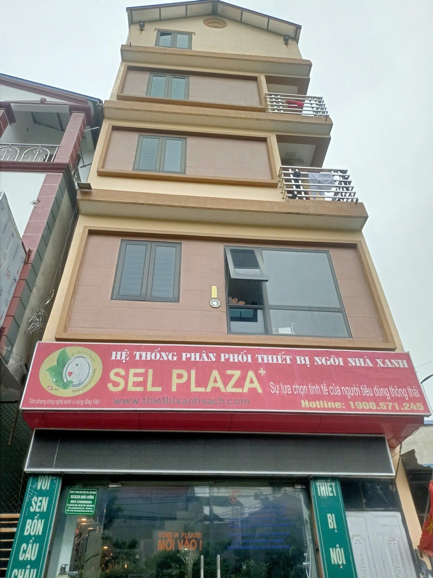 Nhà mặt phố 5 tầng sầm uất tại Nam Cường, Hiền Ninh