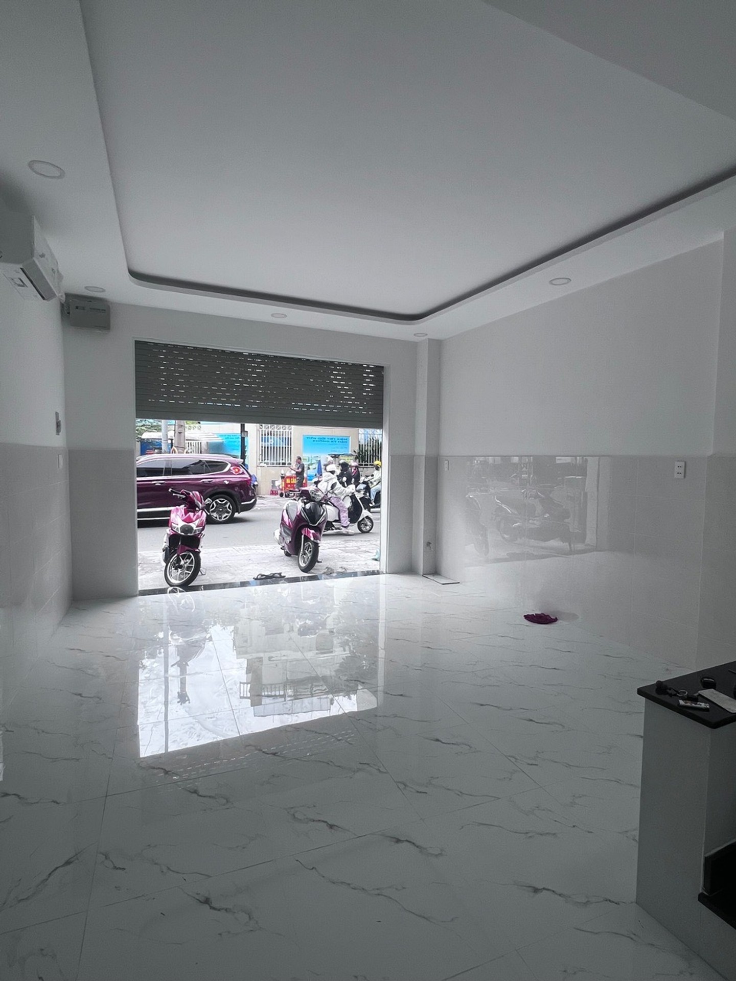 Bán nhà mặt phố quận Tân Bình, 50m2, 2 tầng, gần ngã tư Lê Văn Sỹ - Phạm Văn Hai-12ty9