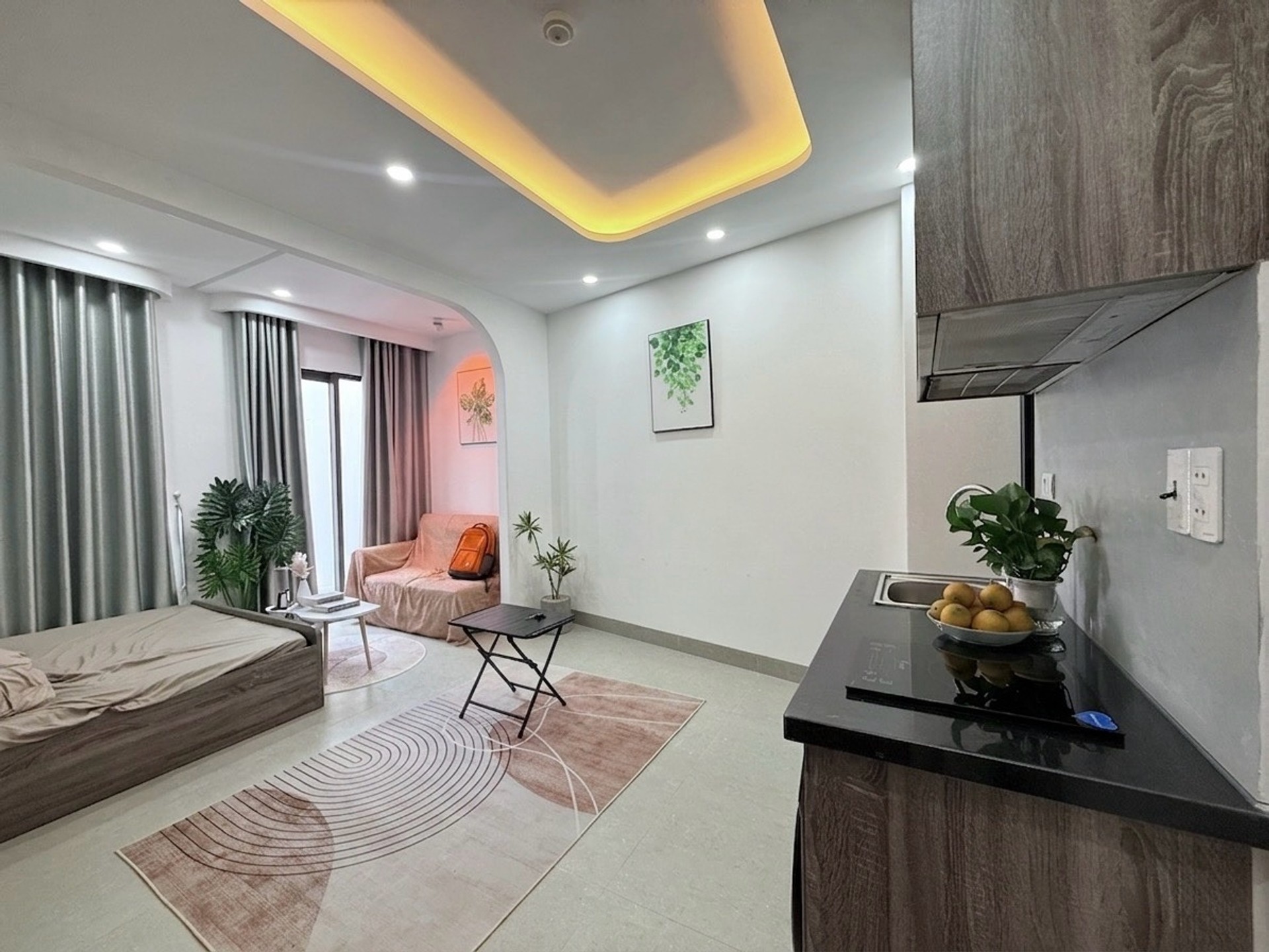 Toà CHDV 6 tầng sang trọng tại Gò Vấp - Ô tô đỗ cửa