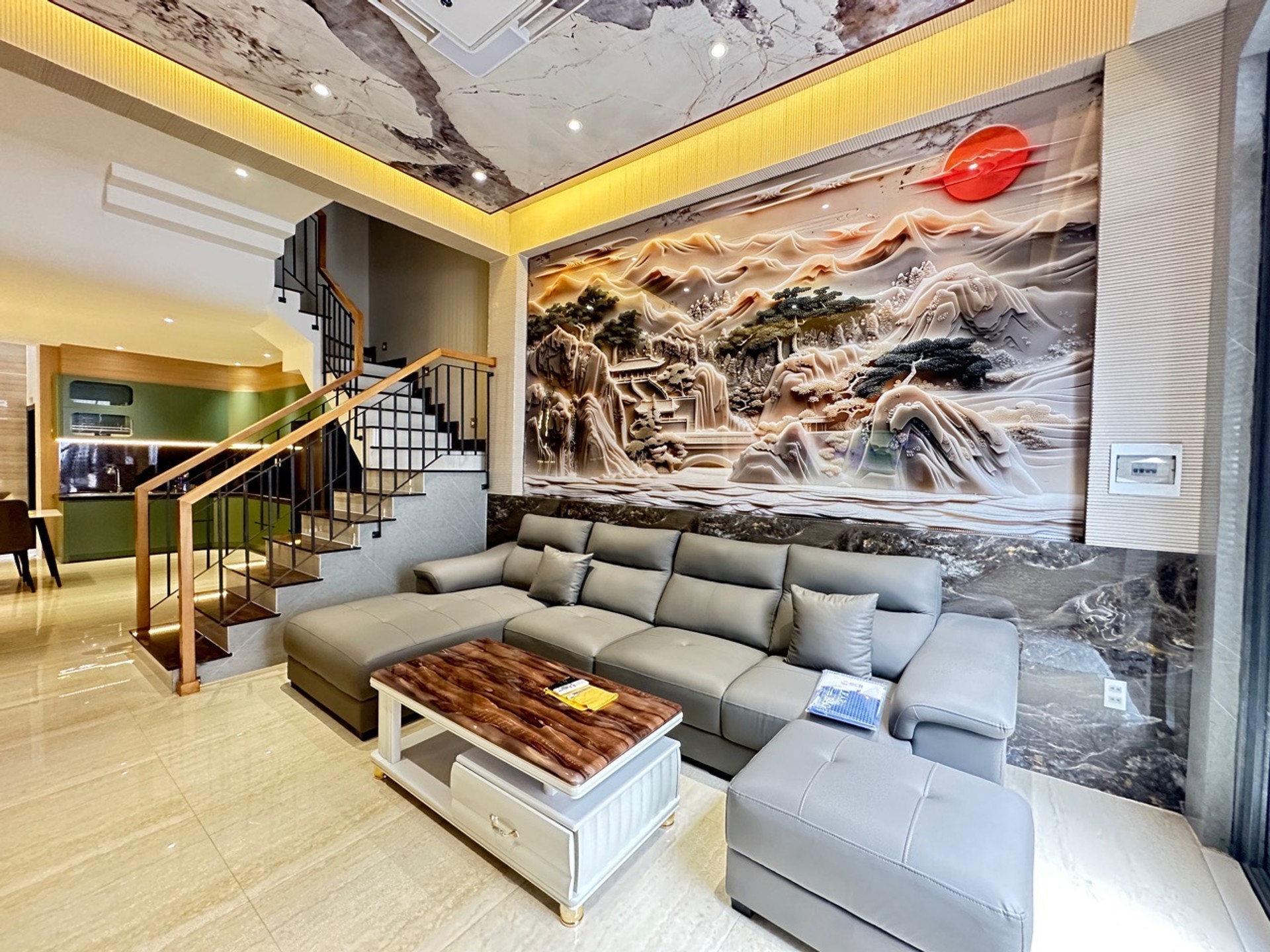 Nhà Xinh 4 Tầng Nguyễn Văn Khối - Sống Sang, Giá Tốt