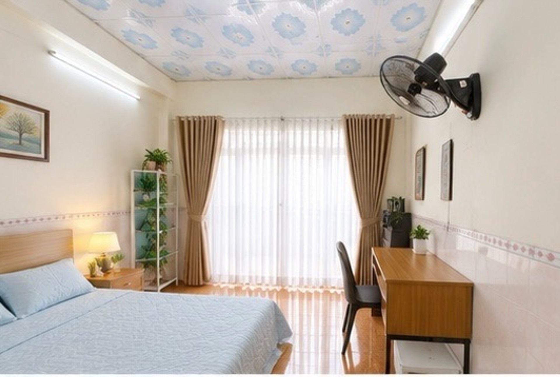 NGAY BẾN XE CHỢ LỚN - GIÁP QUẬN 5- GẦN CHỢ BÌNH TÂY- HẺM 4M THÔNG 1 CĂN RA MẶT TIỀN - 3 PHÒNG NGỦ -