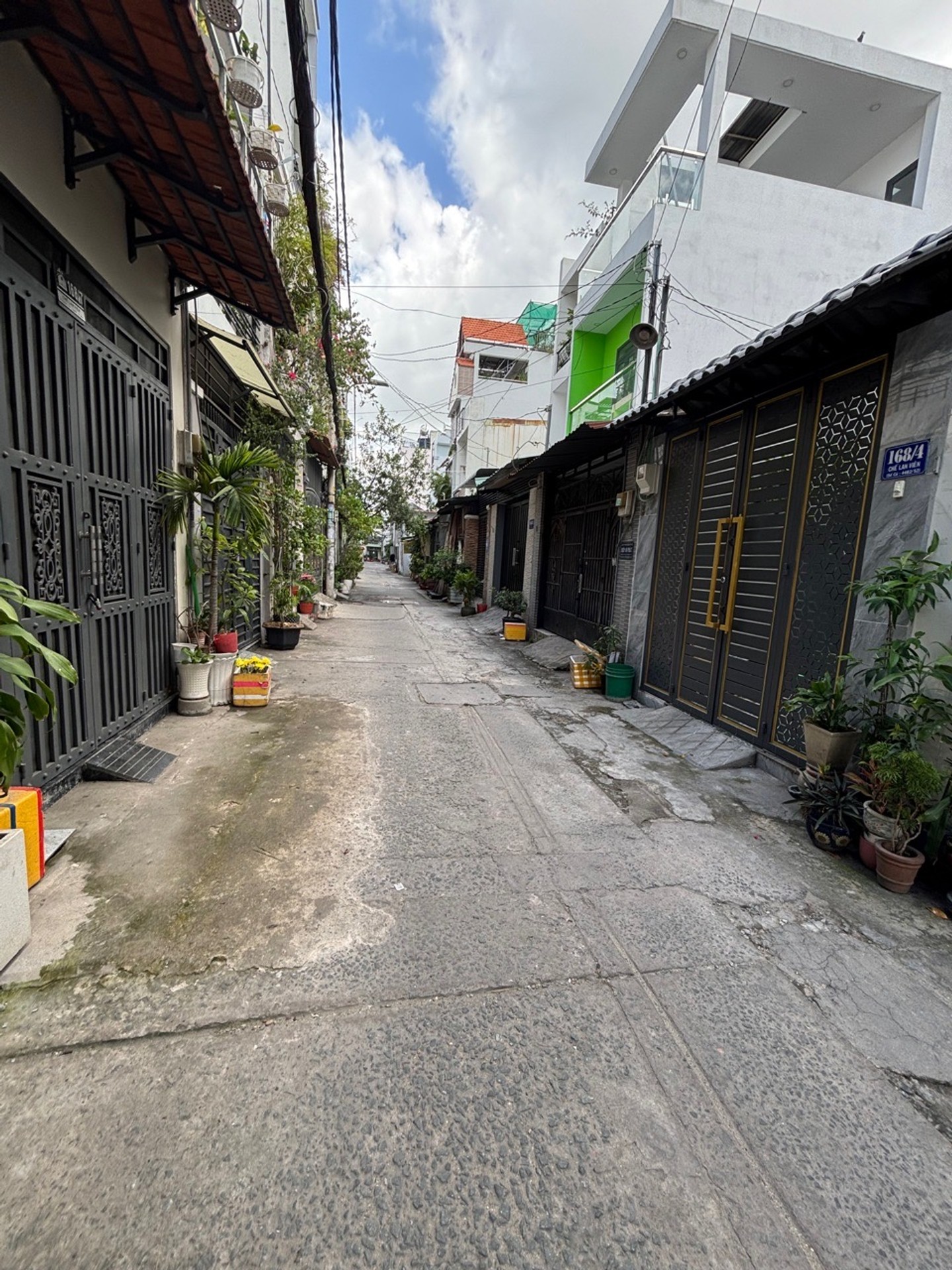 Nhà 2 Tầng Hẻm Ô Tô Gần Chế Lan Viên - Giá Ưu Đãi