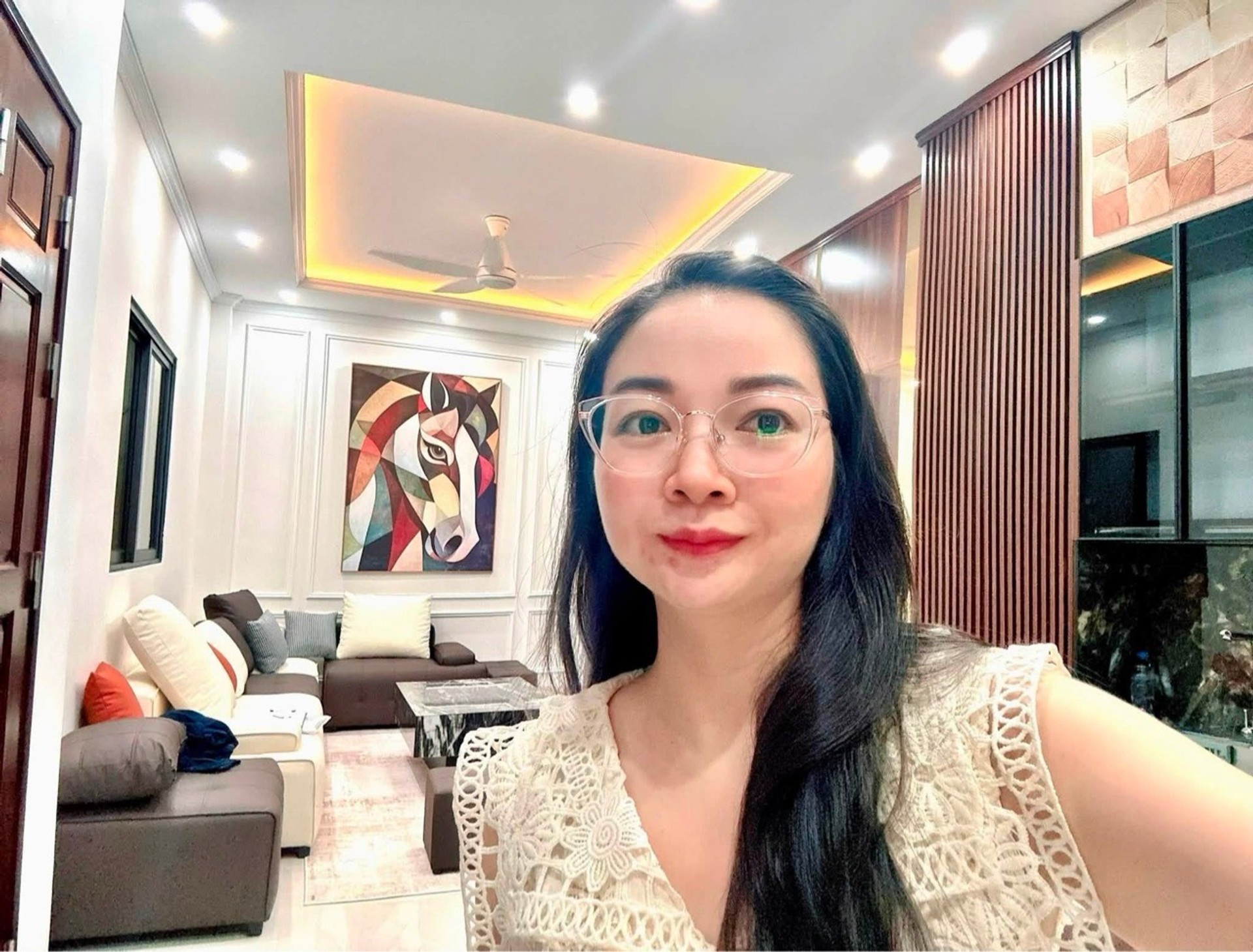 Bán nhà riêng 6 tầng có thang máy, thiết kế hiện đại tại Kim Mã