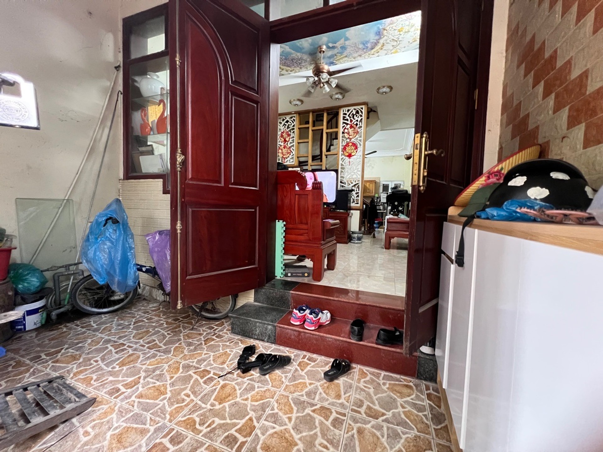 10.2 tỷ Nhà Nam Dư Đẹp, Ô Tô Gần, Cơ Hội Sở Hữu Hiếm Có