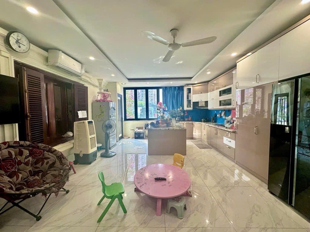Bán Biệt thự lô góc KĐT Văn Khê đẳng cấp với thang máy và gara ô tô riêng 228m2 5 tầng