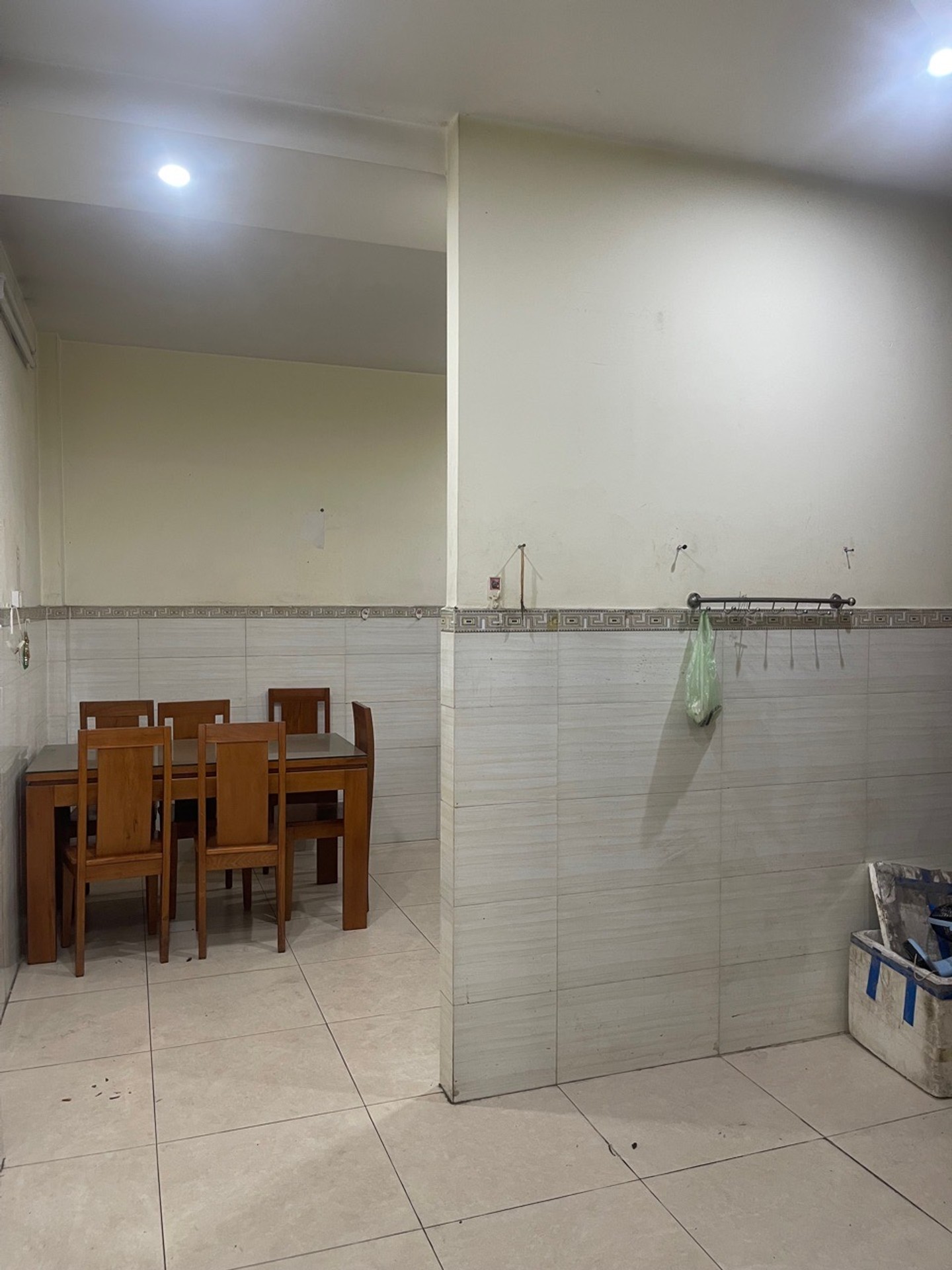 Nhà Mặt Phố Sầm Uất Bàu Cát - Giá Tốt Cho Anh Em Đầu Tư