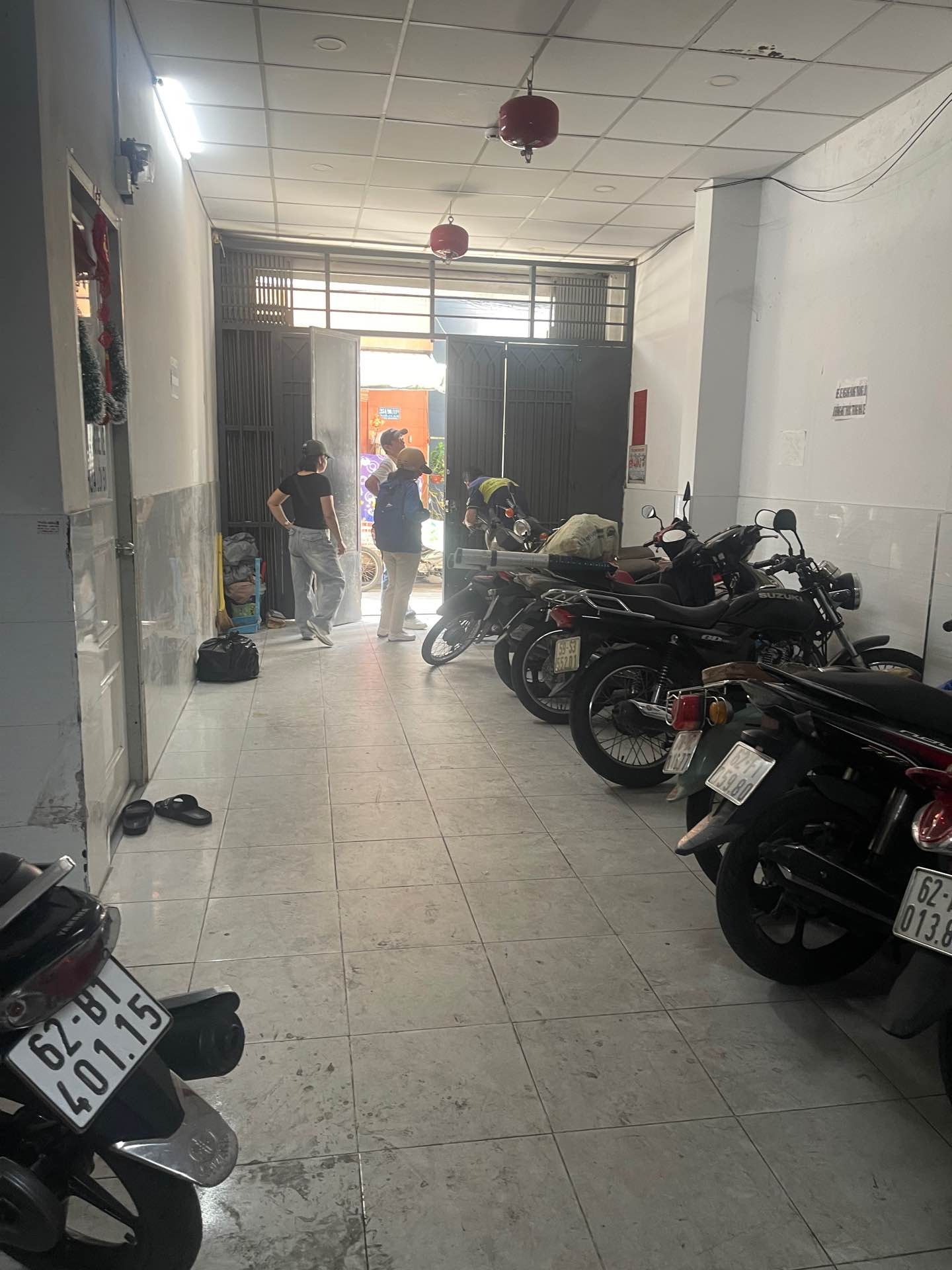 Bán nhà riêng 3 tầng mặt tiền rộng tại phường 9, Quận Tân Bình