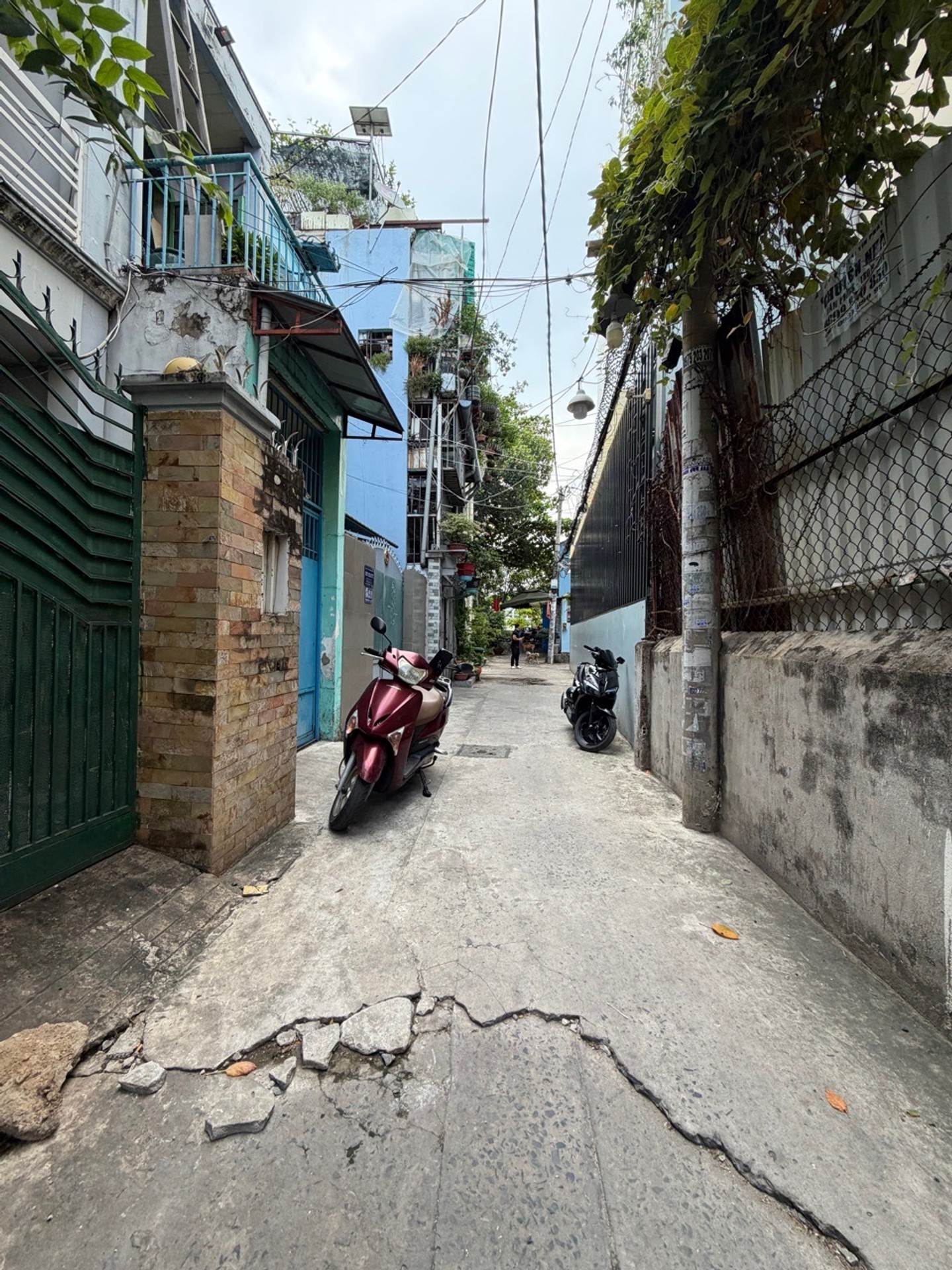 Nhà Phan Văn Trị 2PN, hẻm ô tô, giá hấp dẫn