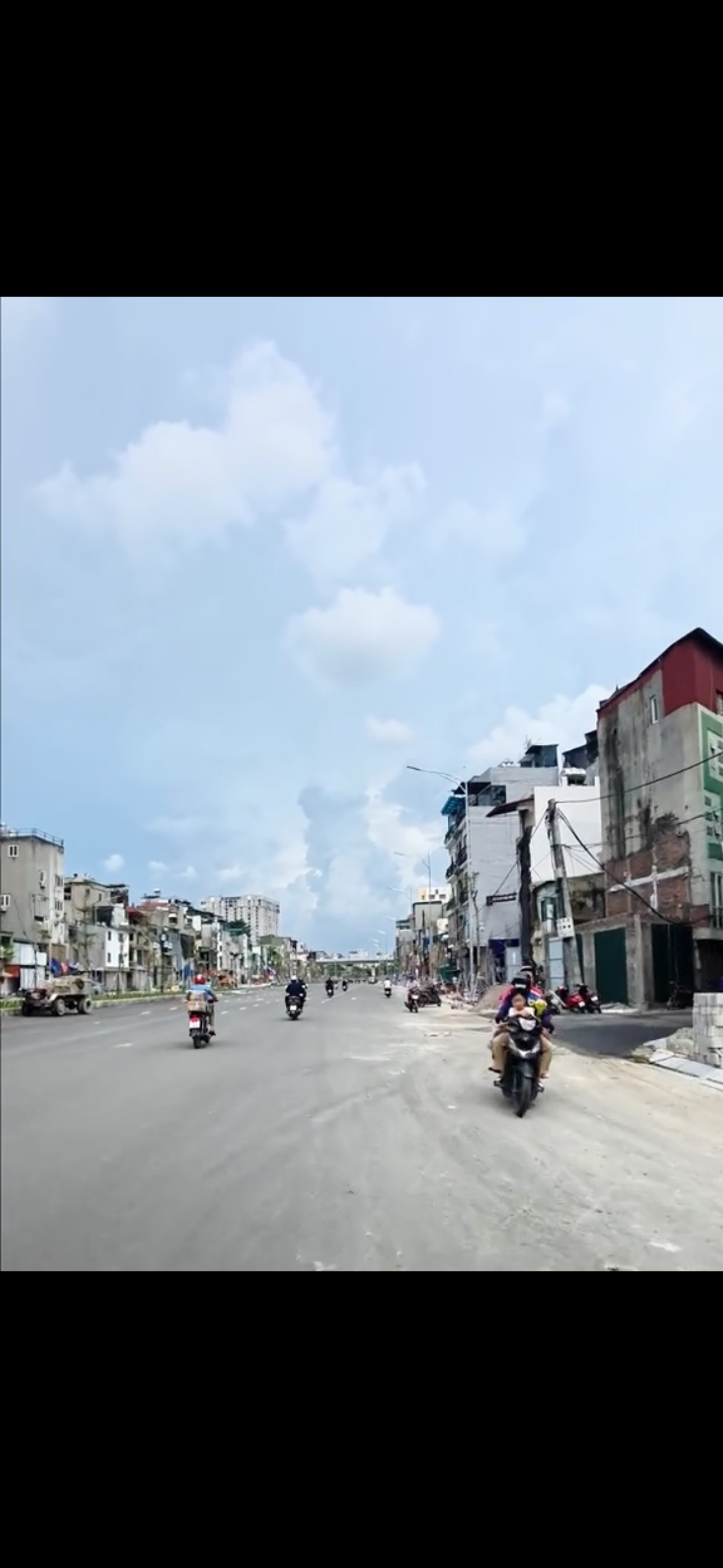 Mặt Phố vành đai 1 Hoàng Cầu Voi Phục, diện tích 100m2 mặt hơn 5.6m
Xây Toà VP đẹp tuyệt