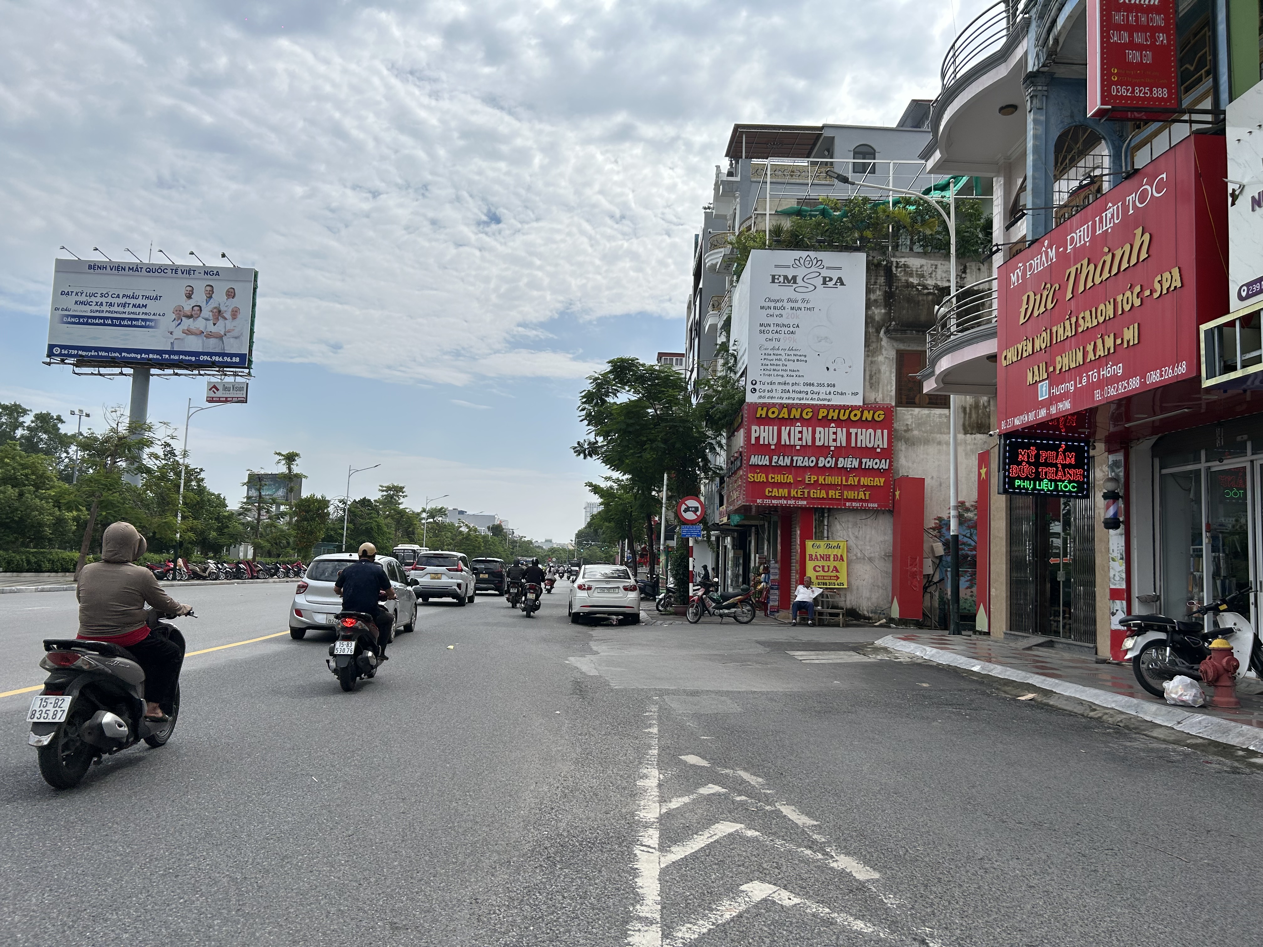 Nhà mặt phố Văn Hội 6 tầng, ô tô kinh doanh cực đỉnh