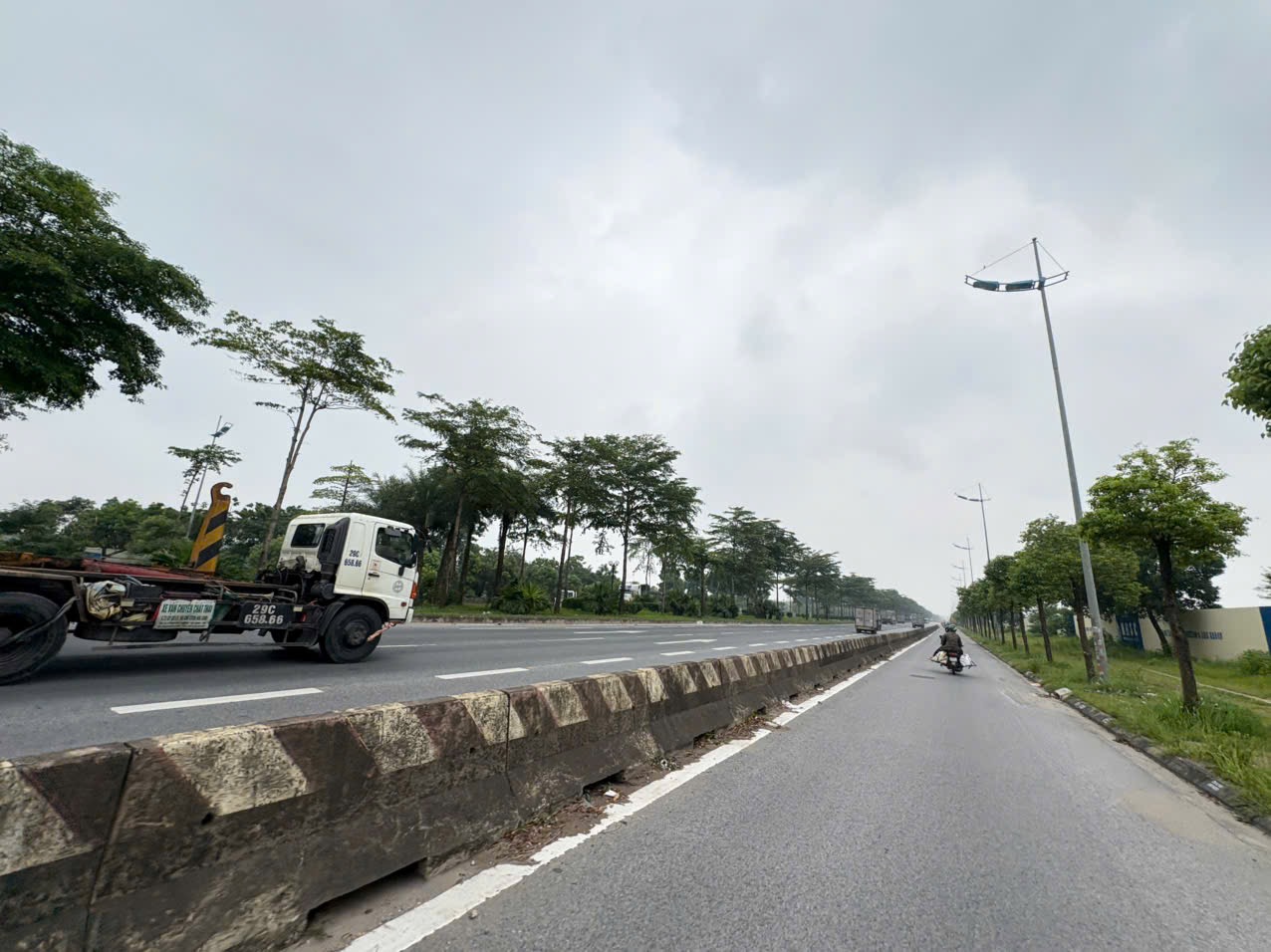 🌺 TP THÔNG MINH - 3 OTO TRÁNH VỈE HÈ RỘNG RÃI - GIÁP TRƯỜNG HỌC ĐẠT CHUẨN QUỐC GIA - QL5 CHỈ 100M
