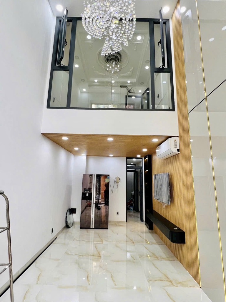 NHÀ NGAY TRUNG TÂM QUẬN 3 – HẺM Ô TÔ – 5 TẦNG CHẮC CHẮN THANG MÁY