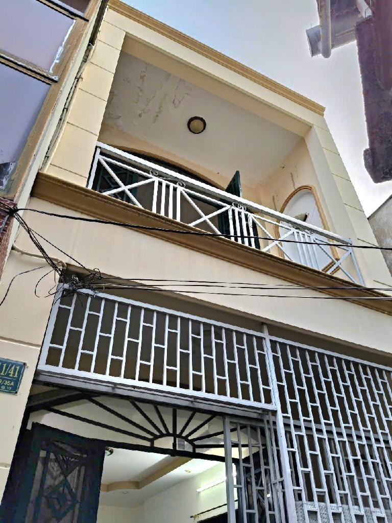 Bán nhà riêng 2 tầng tại Phường 12, Quận 10, hẻm thông gần Cách Mạng Tháng 8