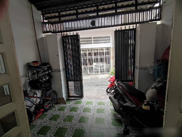 CHỦ GẤP BÁN NHÀ 80m2.Nguyễn Xuân Khoát giá chỉ 8.5 tỷ