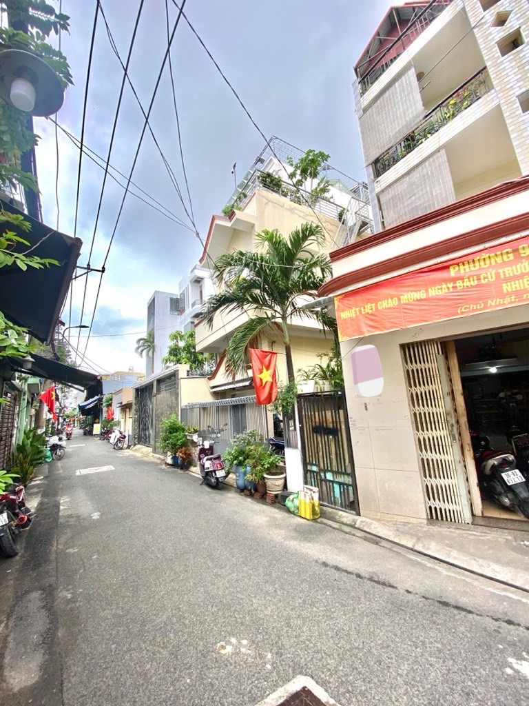 Bán nhà riêng 5 tầng 3 phòng ngủ tại phường Âu Cơ, thiết kế kiên cố, mặt tiền 5m
