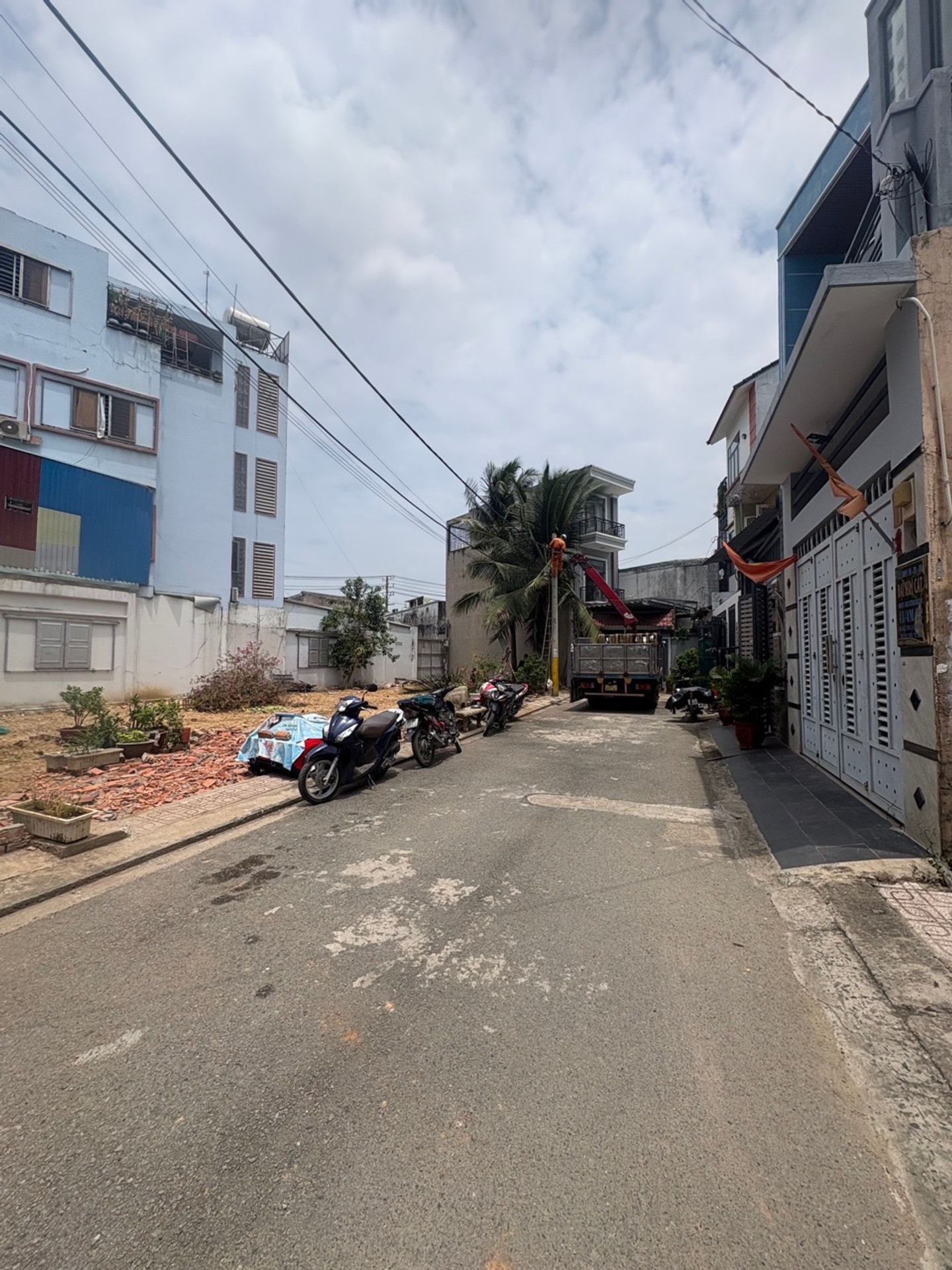 Bán đất 57m2 hẻm 41 Gò Cát, giá 3,75 tỷ