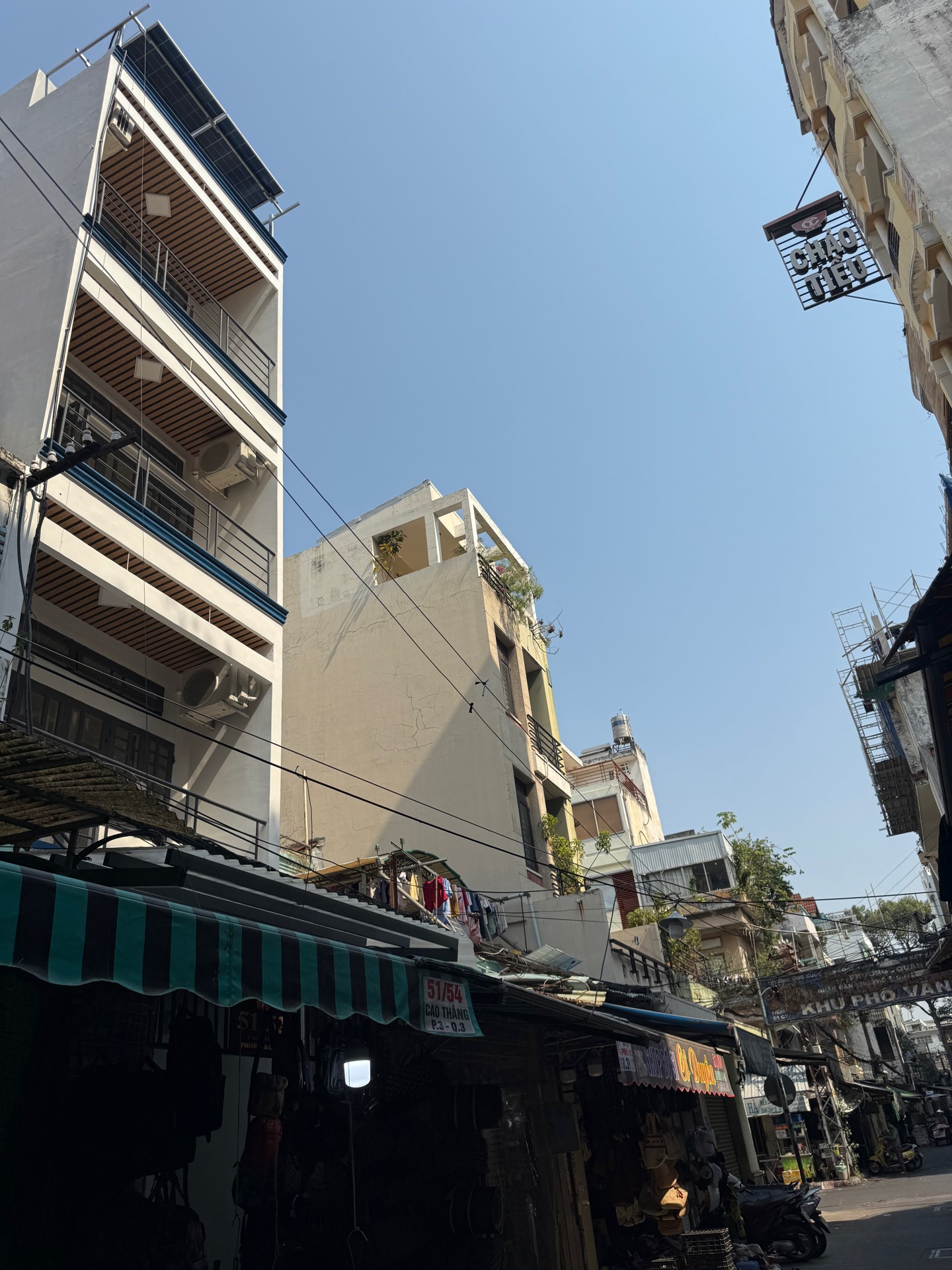 Nhà 7 phòng cho thuê thang máy khu Quận 3 sầm uất