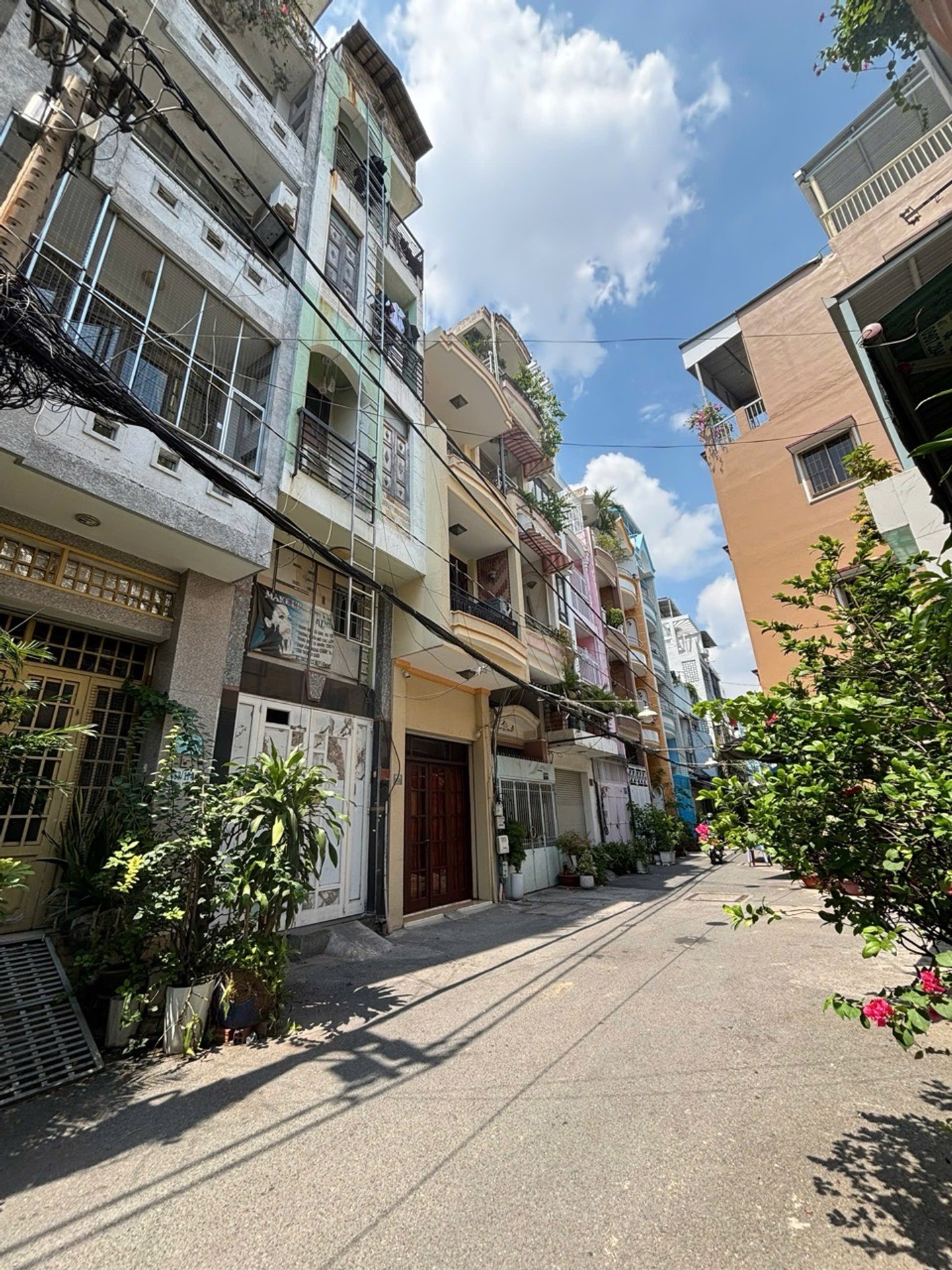 Nhà HXH Lê Văn Sỹ Quận 3 - 5PN, Kinh doanh đỉnh