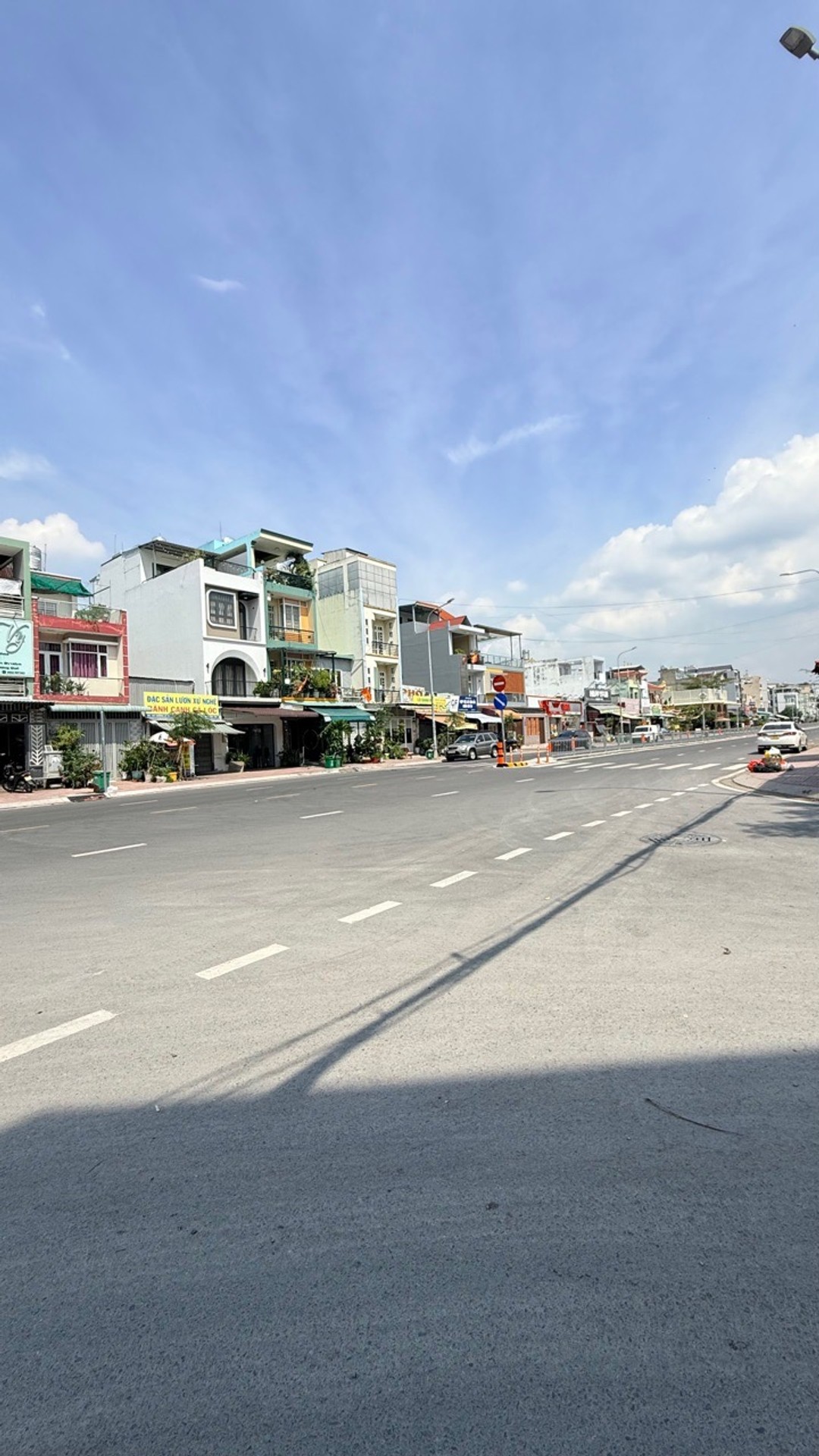 NHÀ MẶT TIỀN KDC NAM HÙNG VƯƠNG • GẦN CHỢ • GIÁ CỰC TỐT.