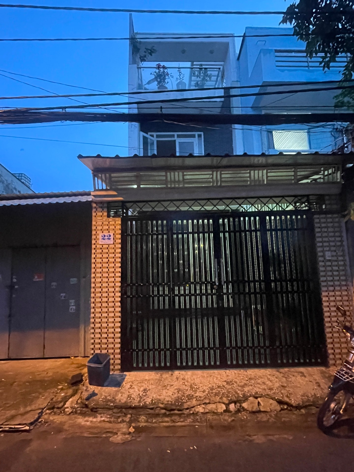 Nhà mặt phố đúc 3 tầng, chỉ hơn 6 tỷ tại An Phú Đông