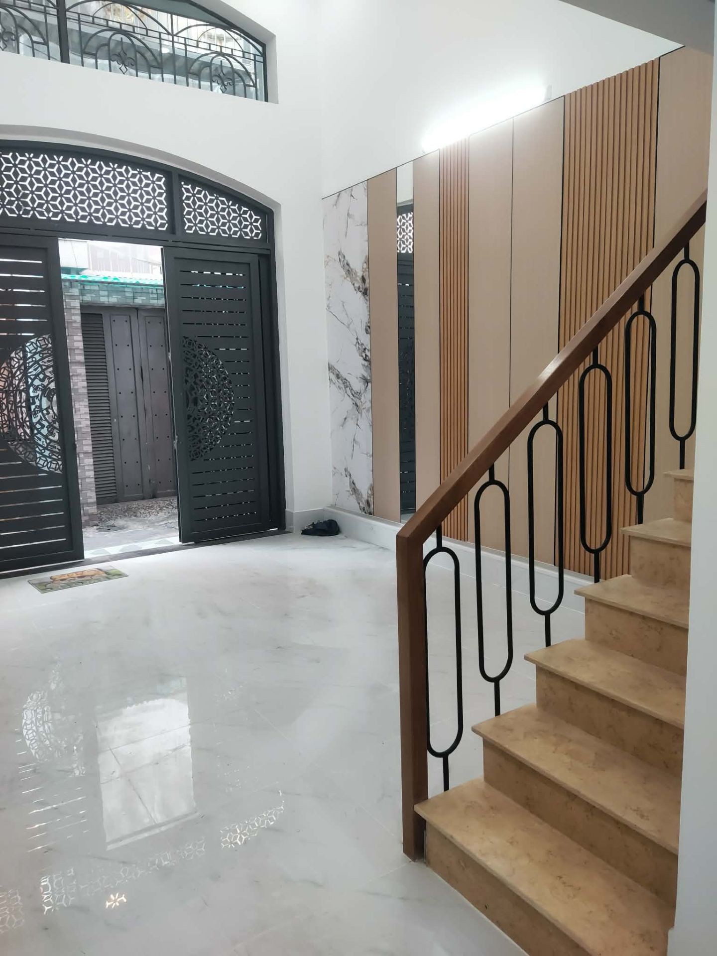 Cơ hội hiếm có sở hữu nhà mặt tiền 2MT khu trung tâm Lê Văn Sỹ