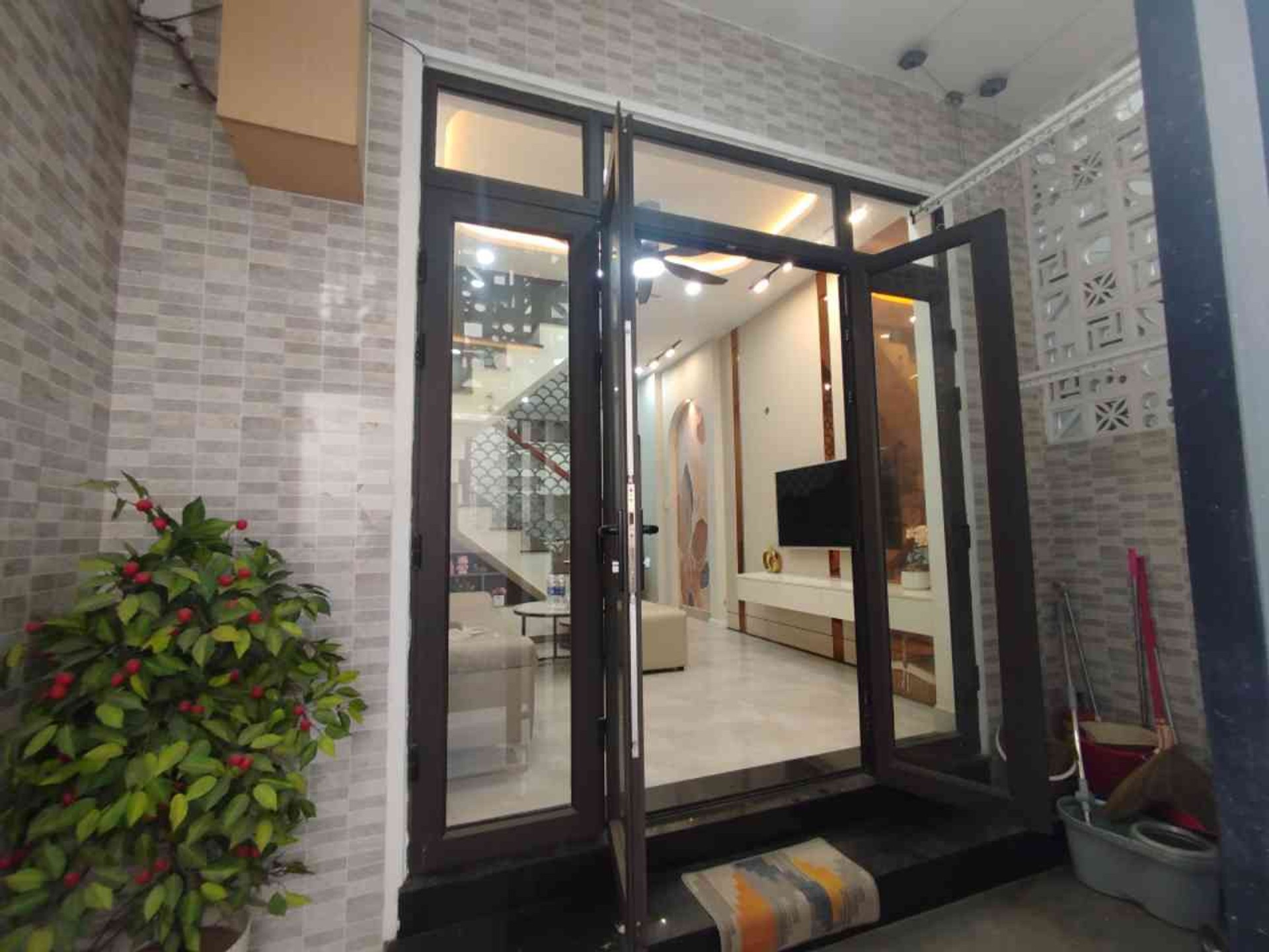 Cơ hội vàng sở hữu nhà 2 tầng kiệt thông Nguyễn Văn Linh giá sốc giảm ngay 150 triệu