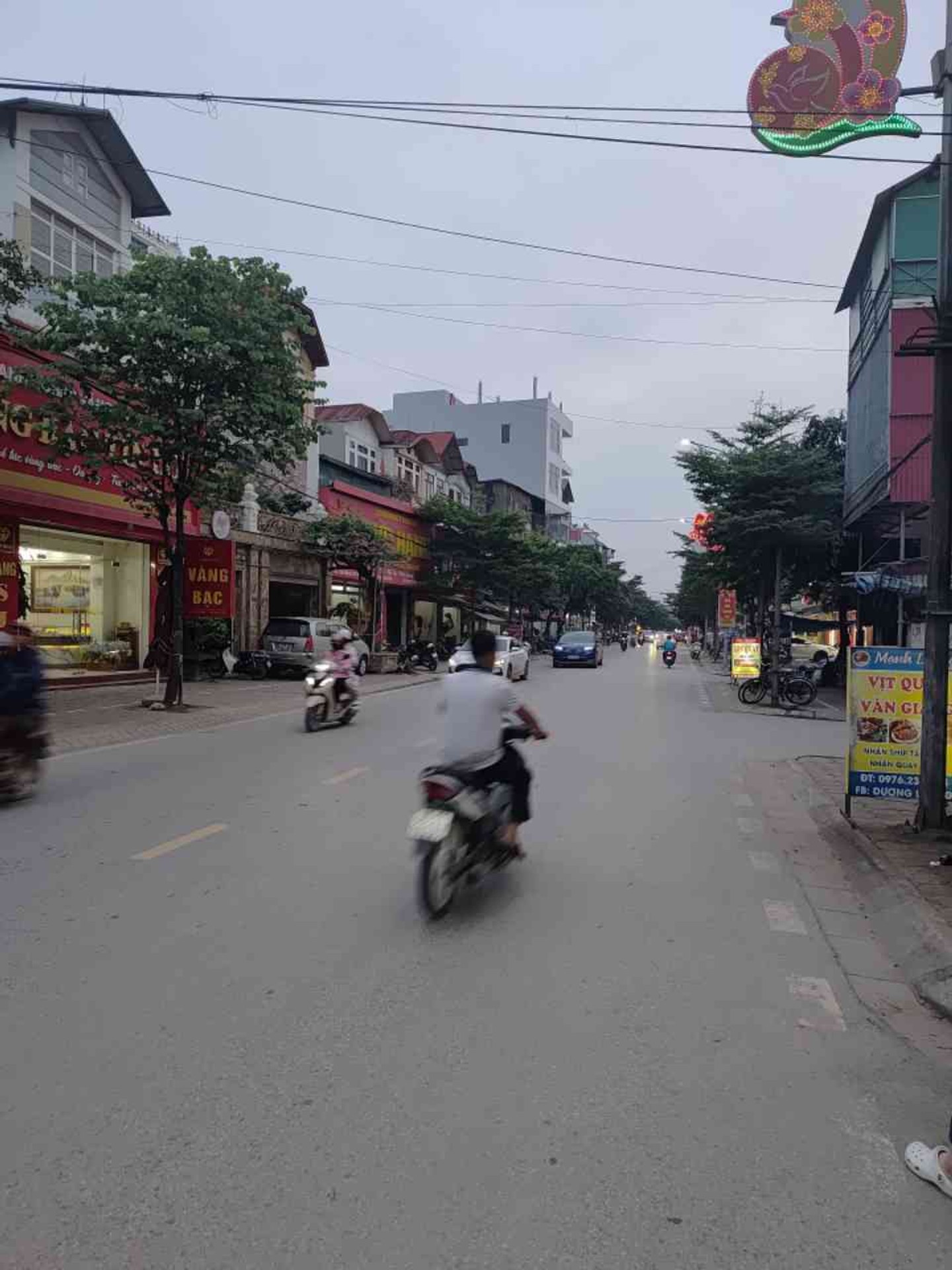 HIẾM - Ô TÔ - TRUNG TÂM - GIÁ RẼ.
