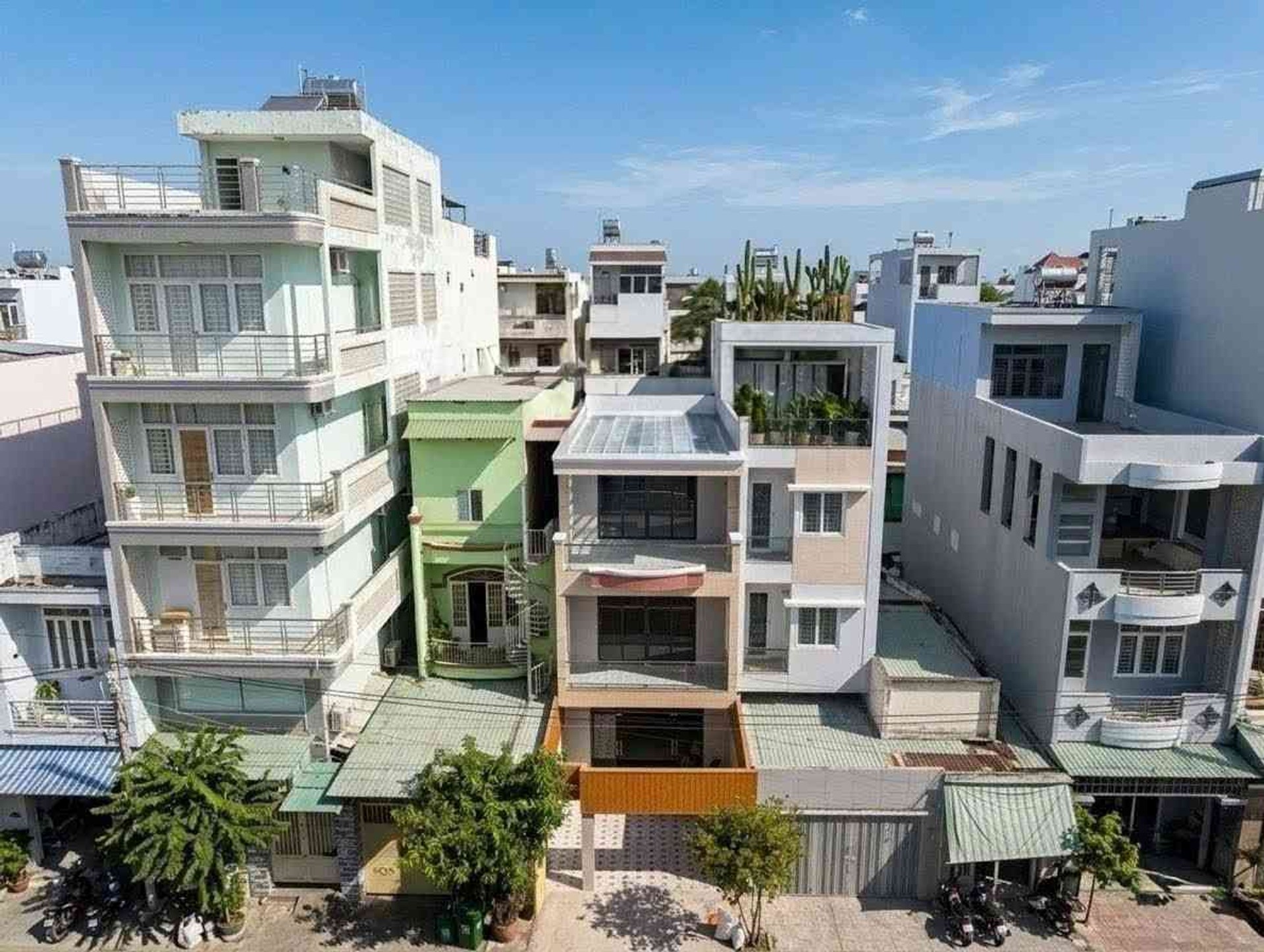Cơ hội sở hữu nhà mặt tiền 3 tầng giá tốt tại Tân Quy, chỉ 19 tỷ