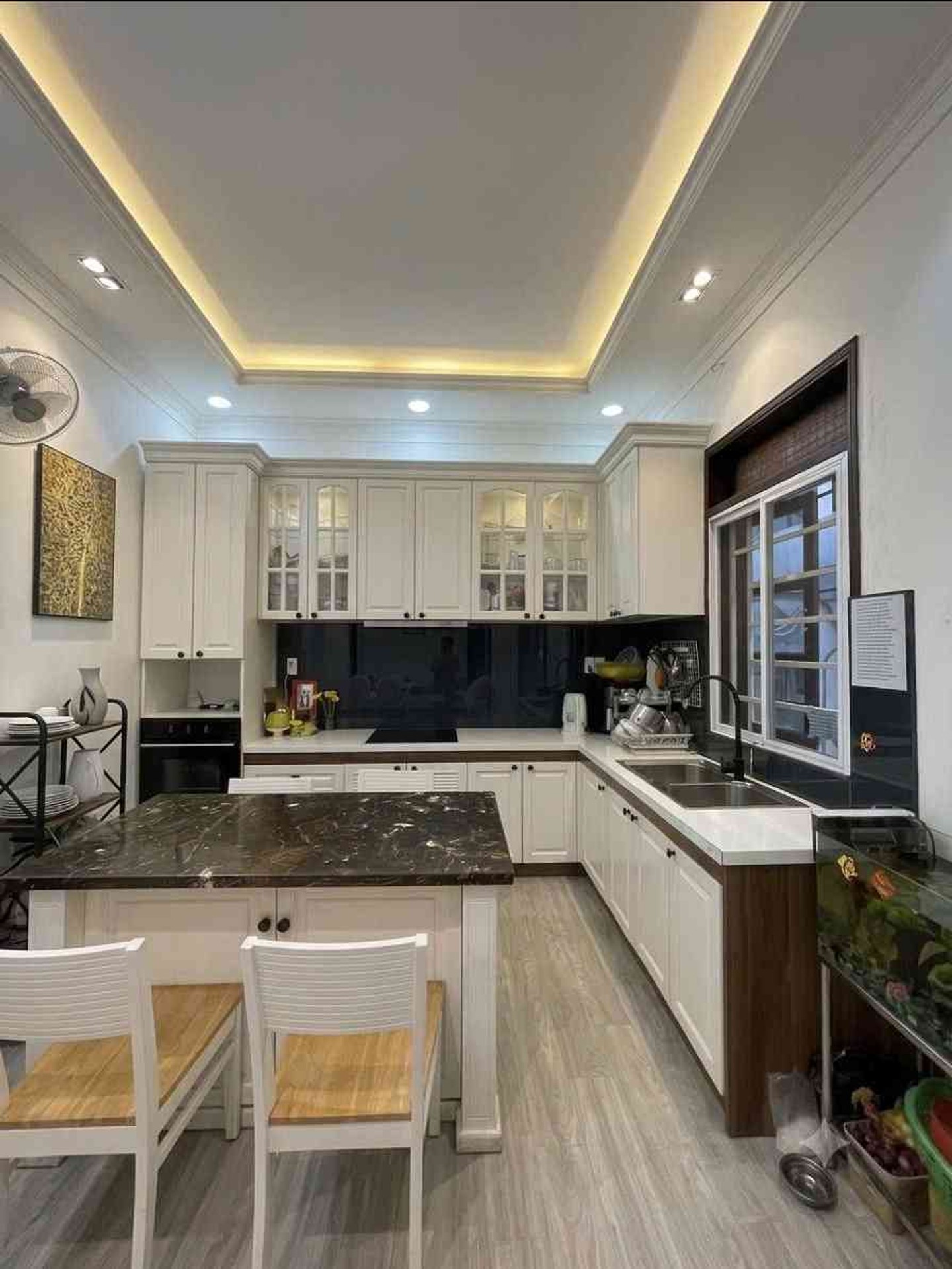ĐẲNG CẤP THƯỢNG LƯU - TRUNG TÂM QUẬN 10 - 405M2 (16x26) - GẦN VÒNG XOAY DÂN CHỦ - 5 TẦNG