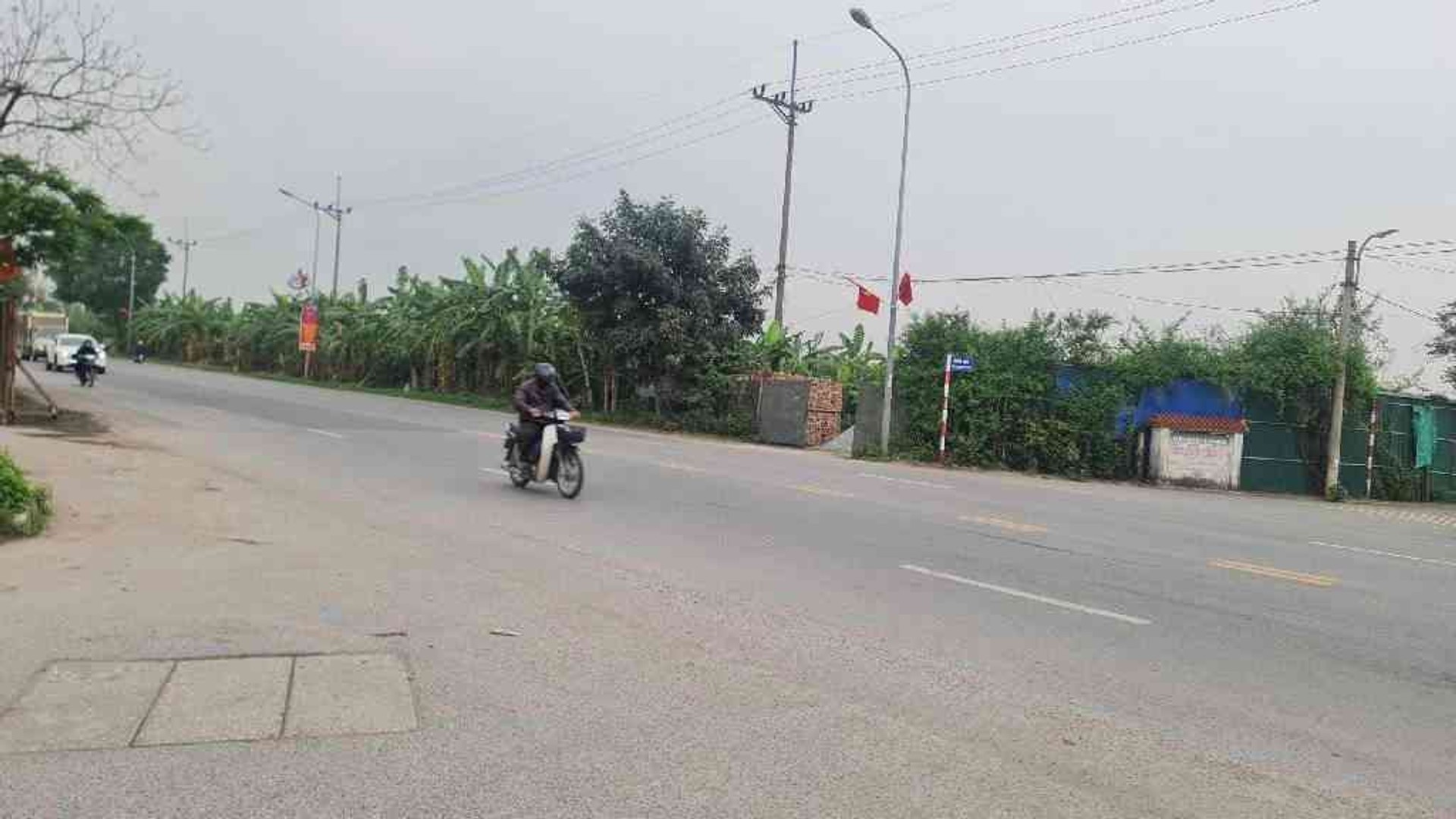 Nhà đẹp Linh Quy Bắc, giá hời, ngõ ô tô đỗ thoải mái