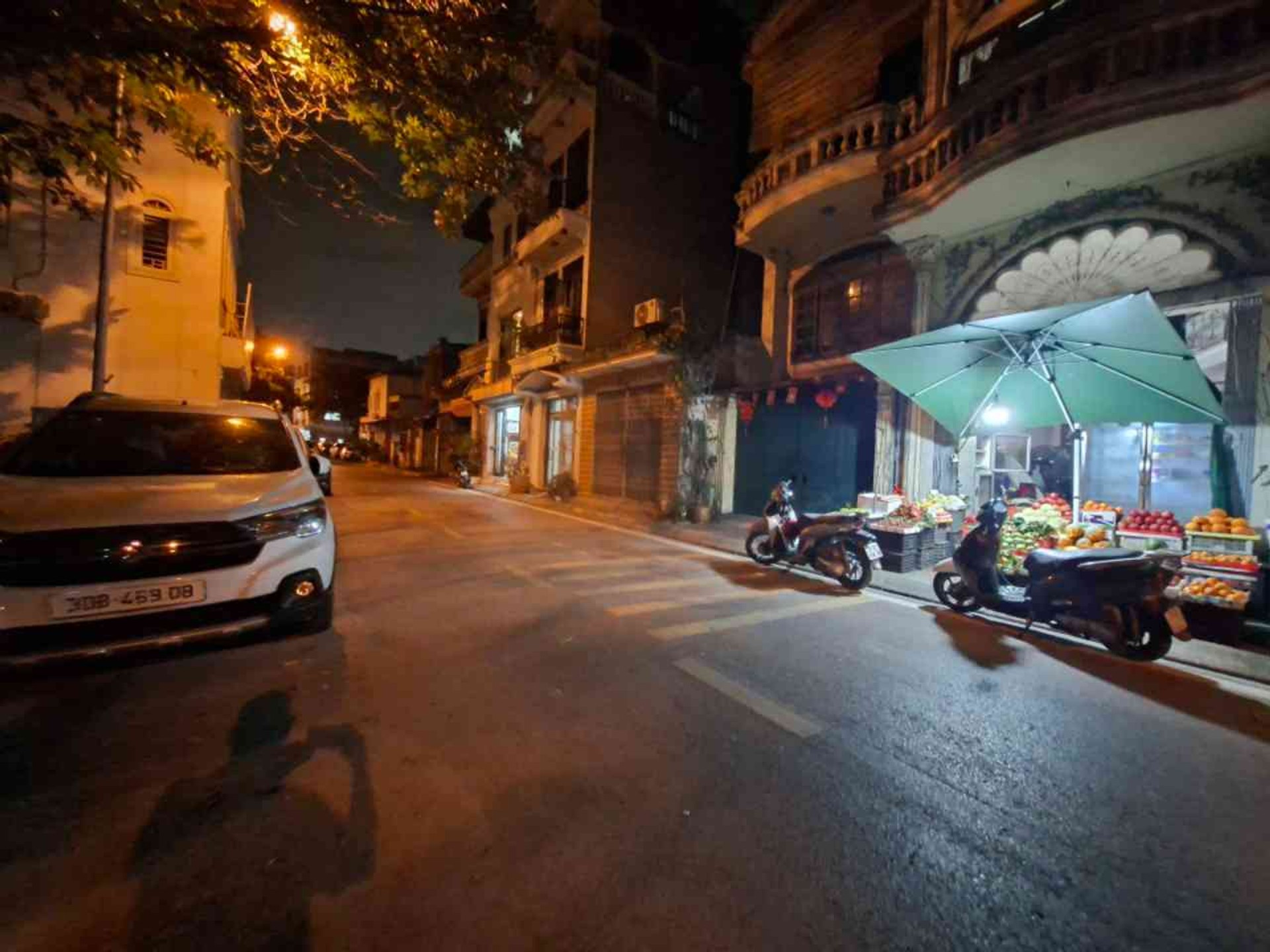 BÁN ĐẤT NGUYỄN VĂN CỪ 112M2- MT 4m- NGÕ TO NHƯ PHỐ - KINH DOANH ĐỈNH - 38 Tỷ