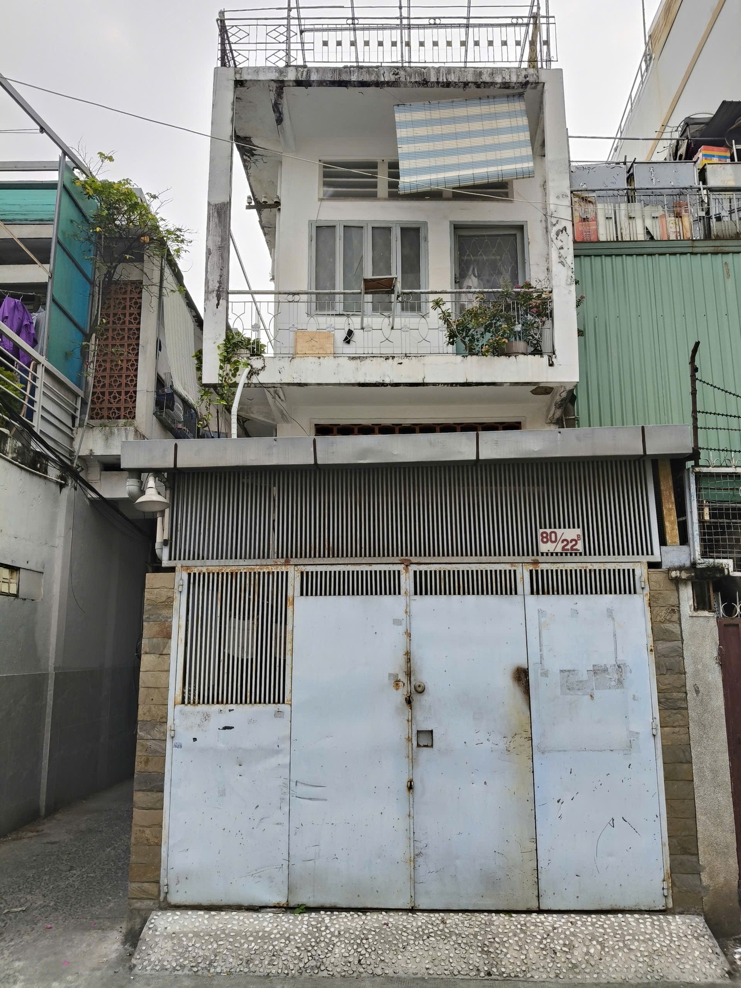 Nhà góc 2 mặt hẻm Trần Quang Diệu, quận 3, 4 tầng, giá tốt