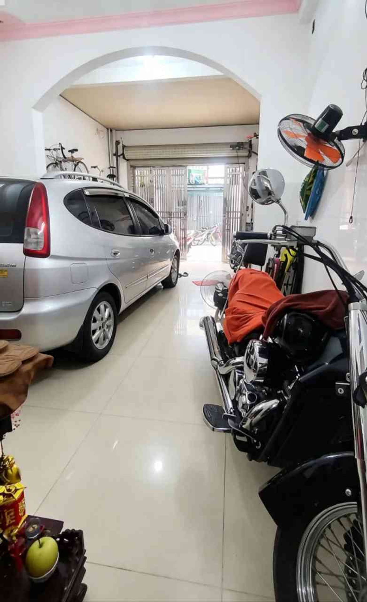 Bán nhà mặt phố 2 tầng 66.7m² tại Bình Hưng Hòa, mặt tiền rộng, ô tô đậu trong nhà