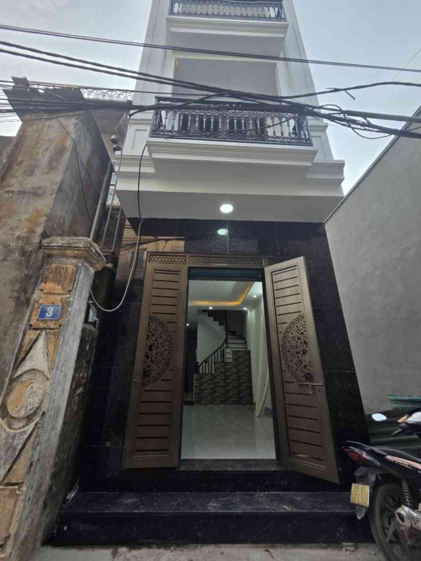 Nhà đẹp Quang Trung - Hà Đông - 52m x 5 tầng - 6 PN Khép Kín - Thang Máy chạy êm ru