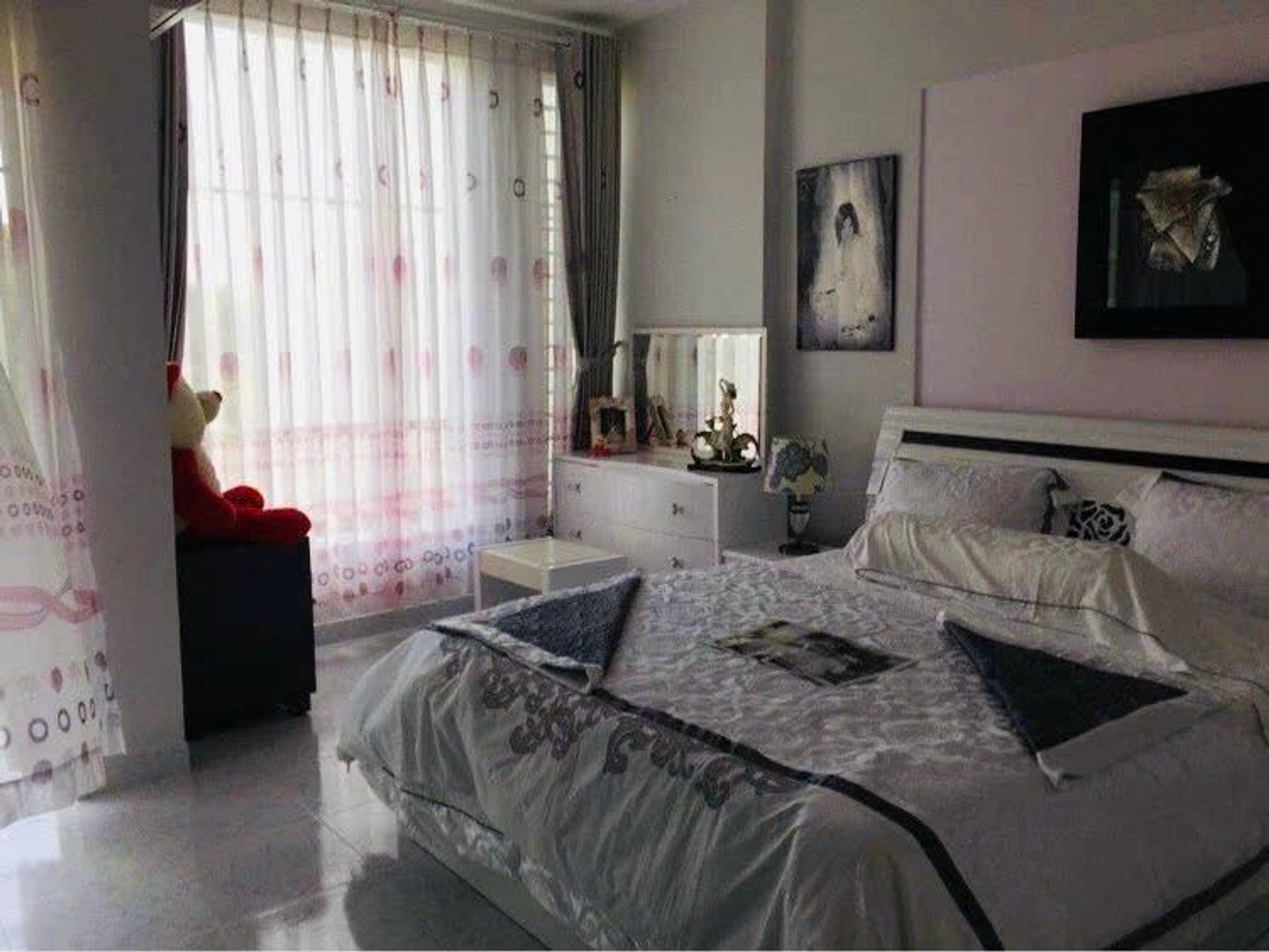 Bán nhà riêng Quận 7, 3 tầng 55.9m2, hướng Đông Bắc, pháp lý có sổ
