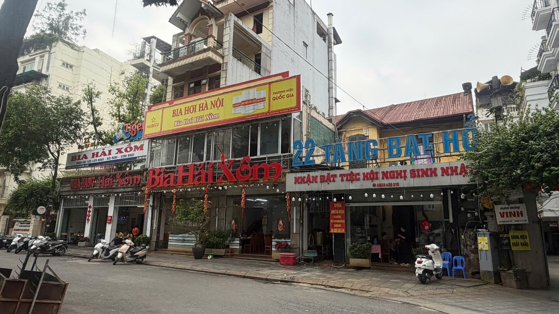 Bán nhà mặt phố trung tâm, lô góc hai mặt thoáng, diện tích lớn