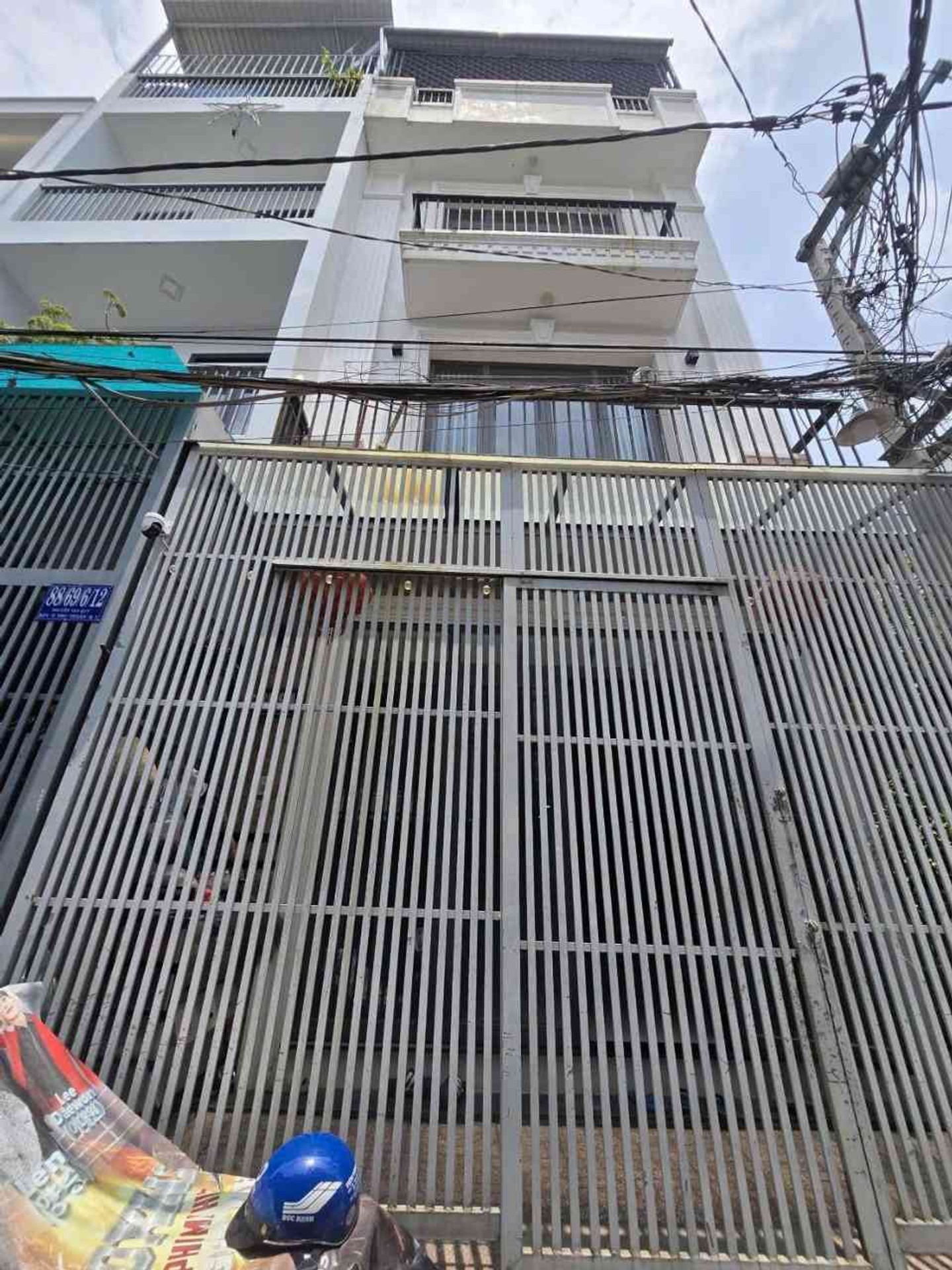 Bán nhà riêng 3 tầng 66m2 tại phường Nguyễn Văn Quỳ hướng Đông giá 7,2 tỷ