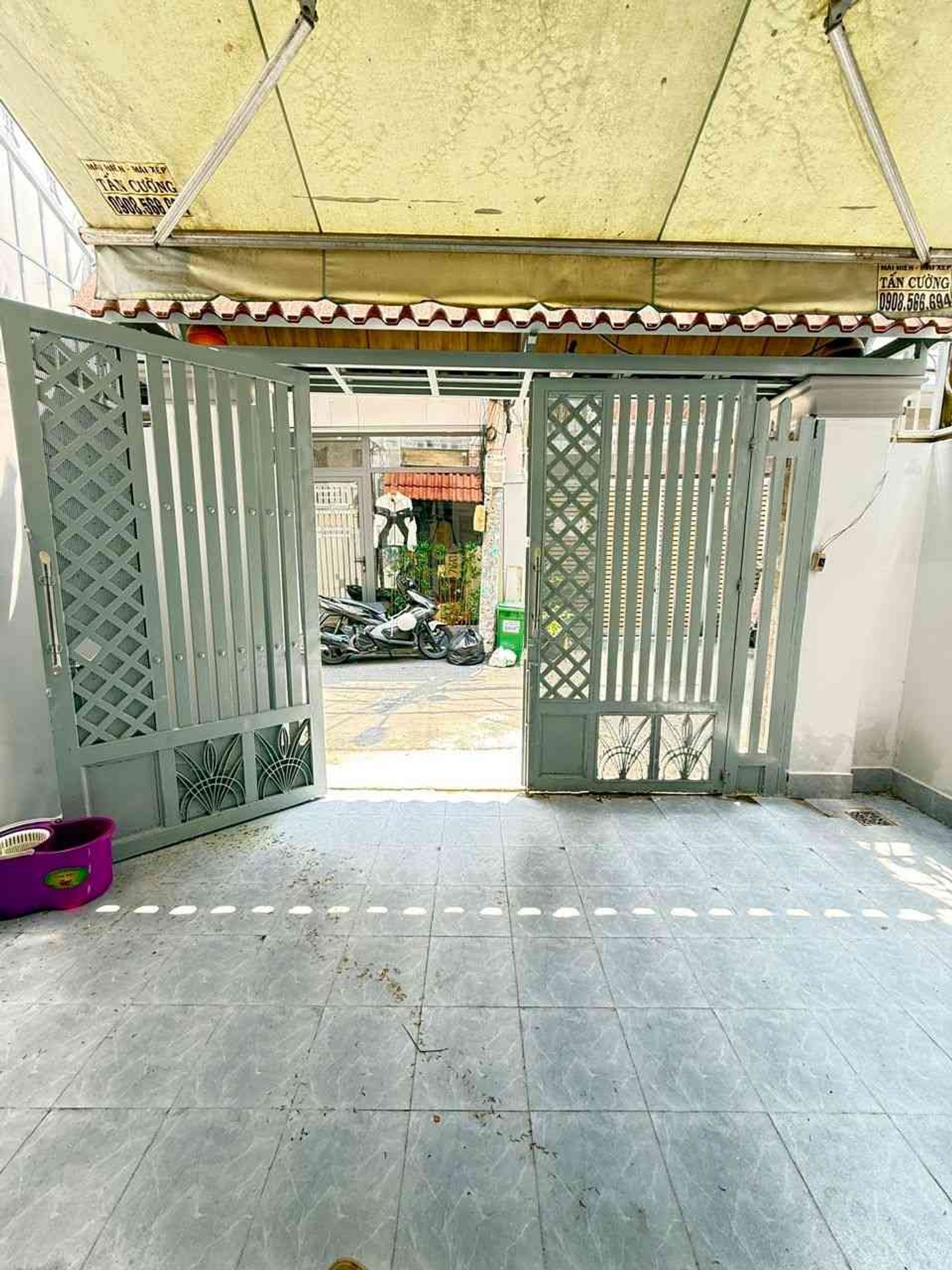 🏡 ( QUẬN 7 ) MẶT TIỀN HẺM XE HƠI ĐƯỜNG SỐ 79 – TÂN QUY
👉 GIÁ 11,2 TỶ
📐 Ngang 4.7m x 16m