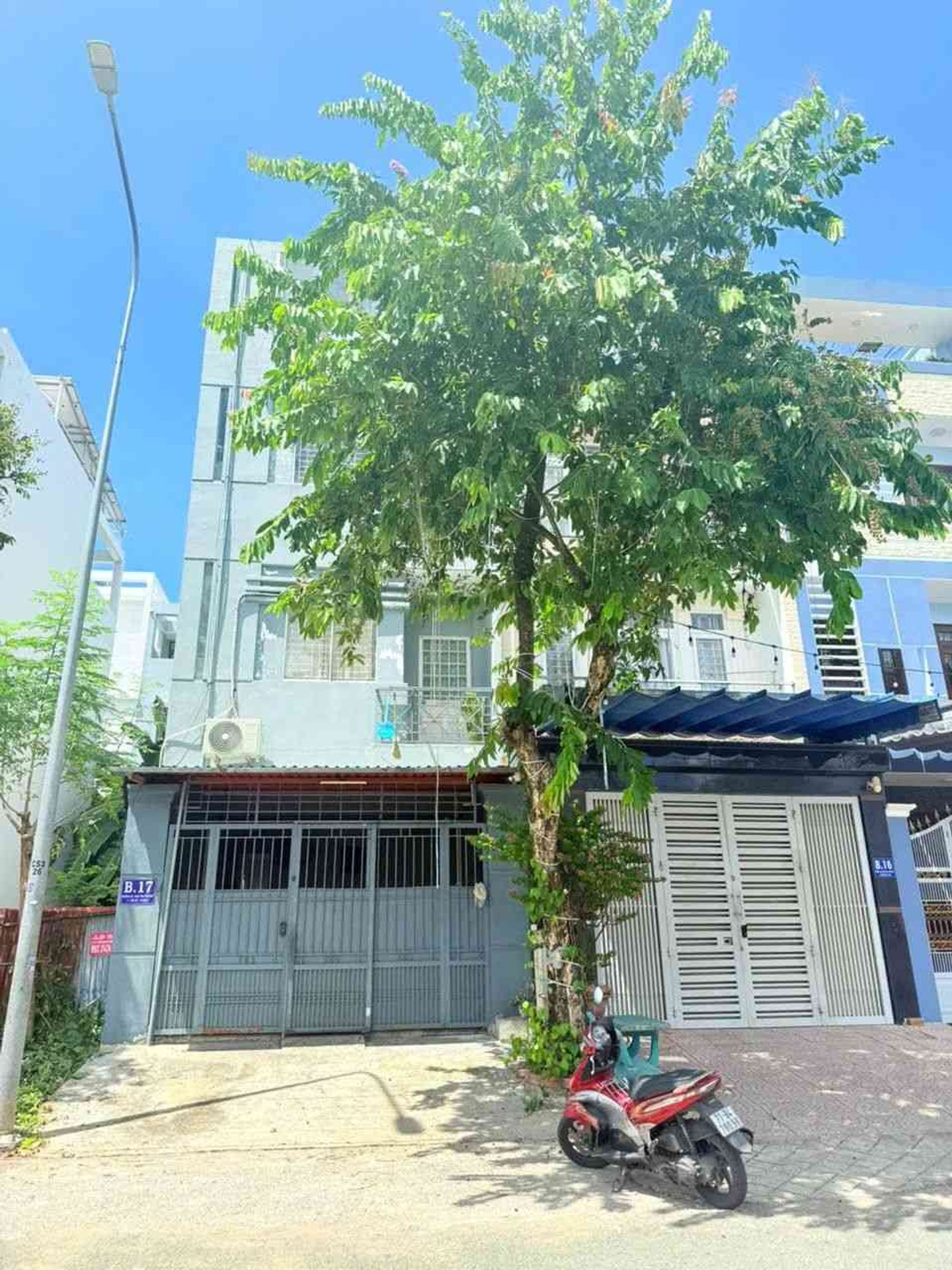 Cơ hội hiếm có: Nhà mặt phố 4 tầng Phú Mỹ Q7, 11 phòng khép kín, dòng tiền 45 triệu/tháng