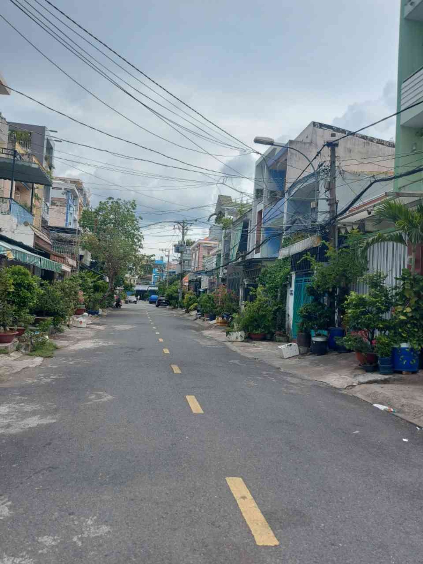 Bán nhà mặt phố Phường Bình Phú, Quận 6, diện tích 69m2, mặt tiền 4m, hợp đồng thuê lâu dài