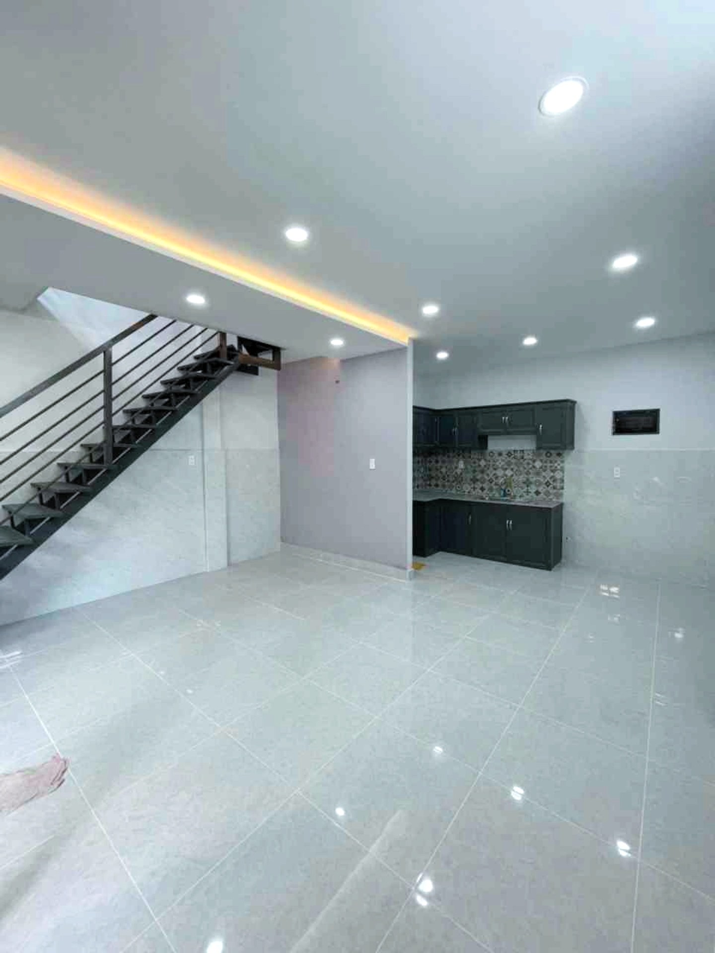 🏠NHÀ 2TẦNG - PHÚ THỌ Q11 - 5.2 x 7m(34m²) -2PN👉5TY35
📱LH:0393-195-607(Mr Dũng -江胜勇)