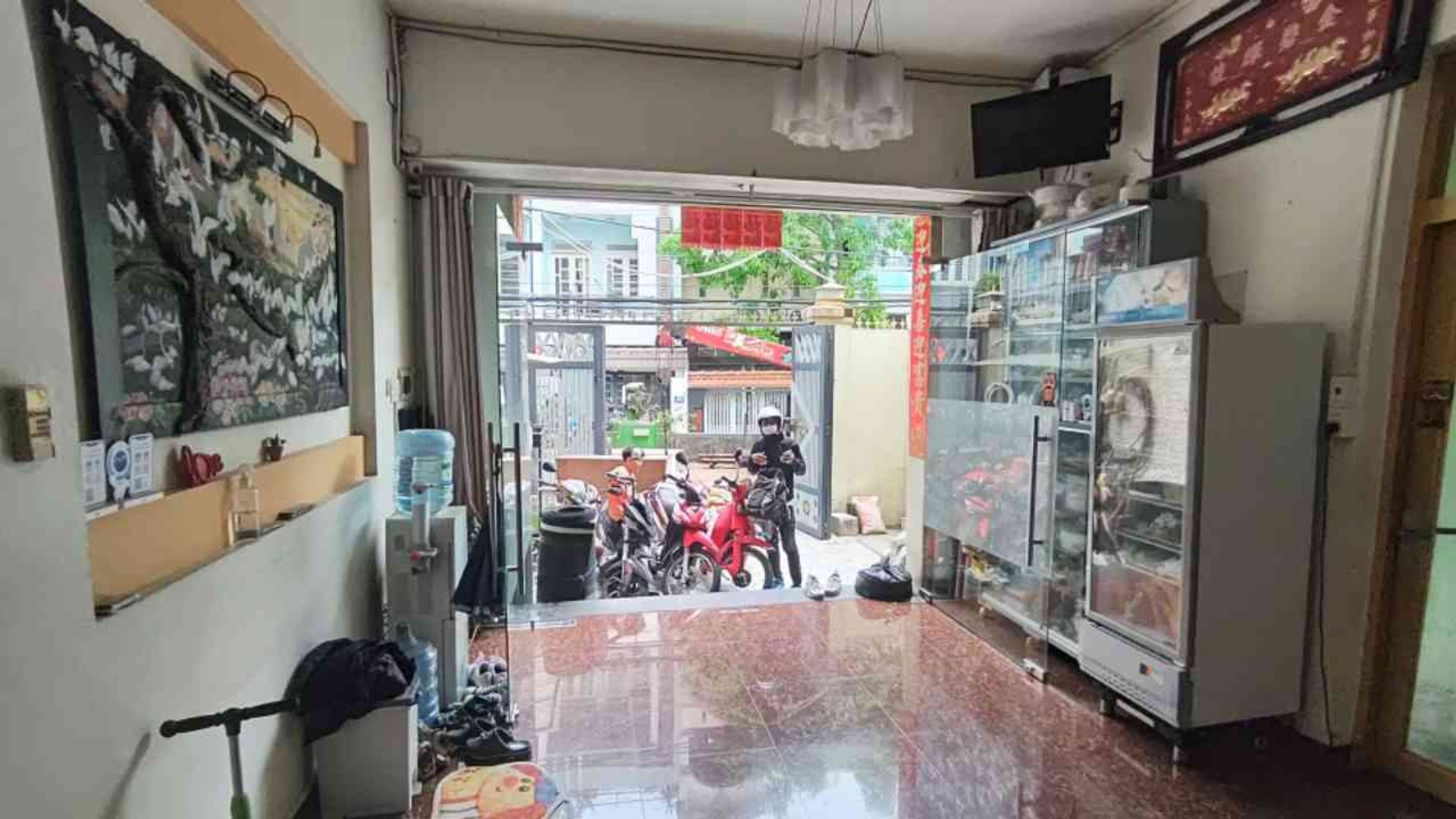 Bán nhà mặt phố 4 tầng 230.3m² tại Bình Tân, mặt tiền 5.5m, giá 22 tỷ đồng