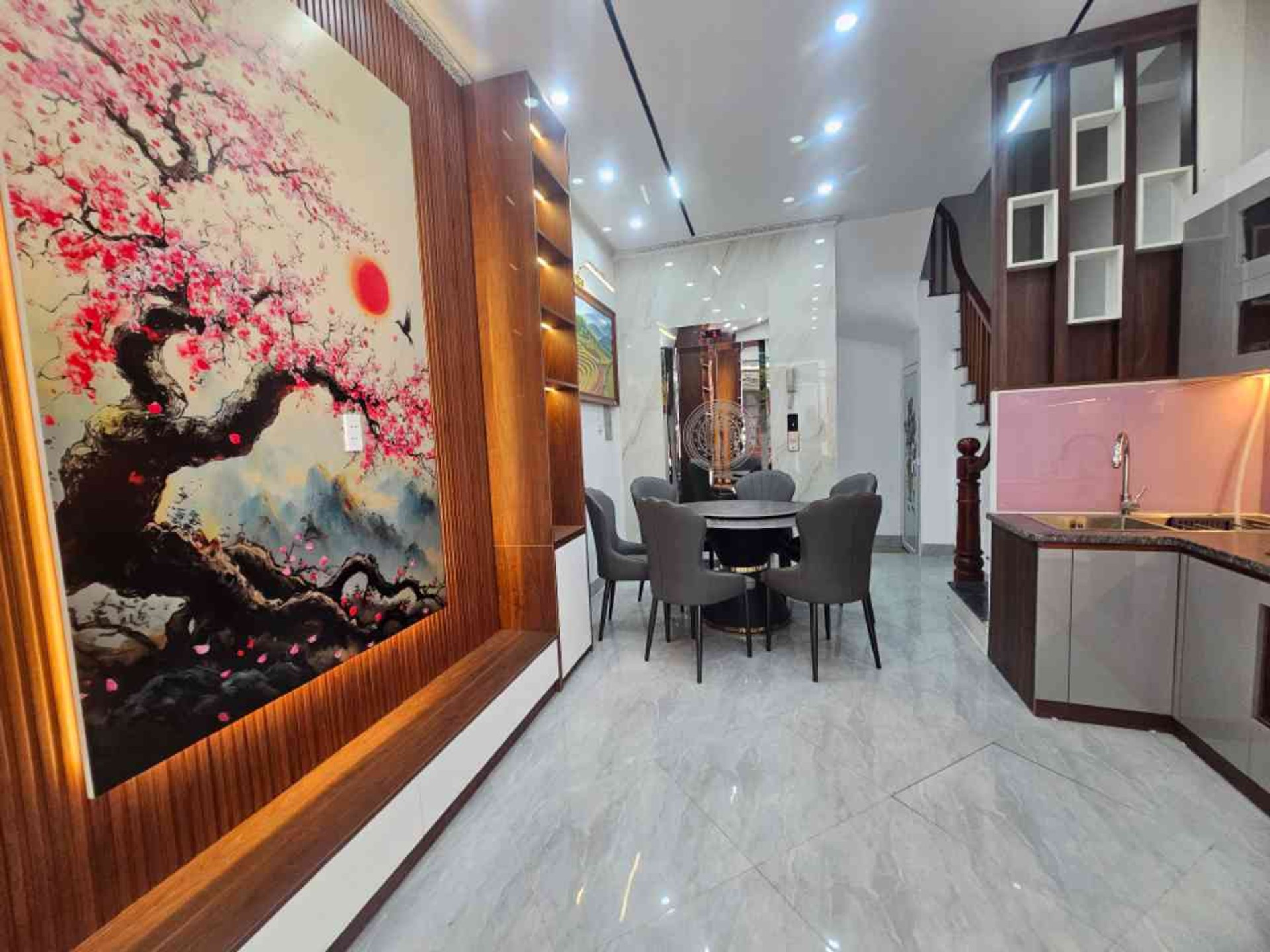 Nhà 5 Tầng Có Thang Máy Sát Khu Đô Thị Xa La - Đáng Sở Hữu Ngay