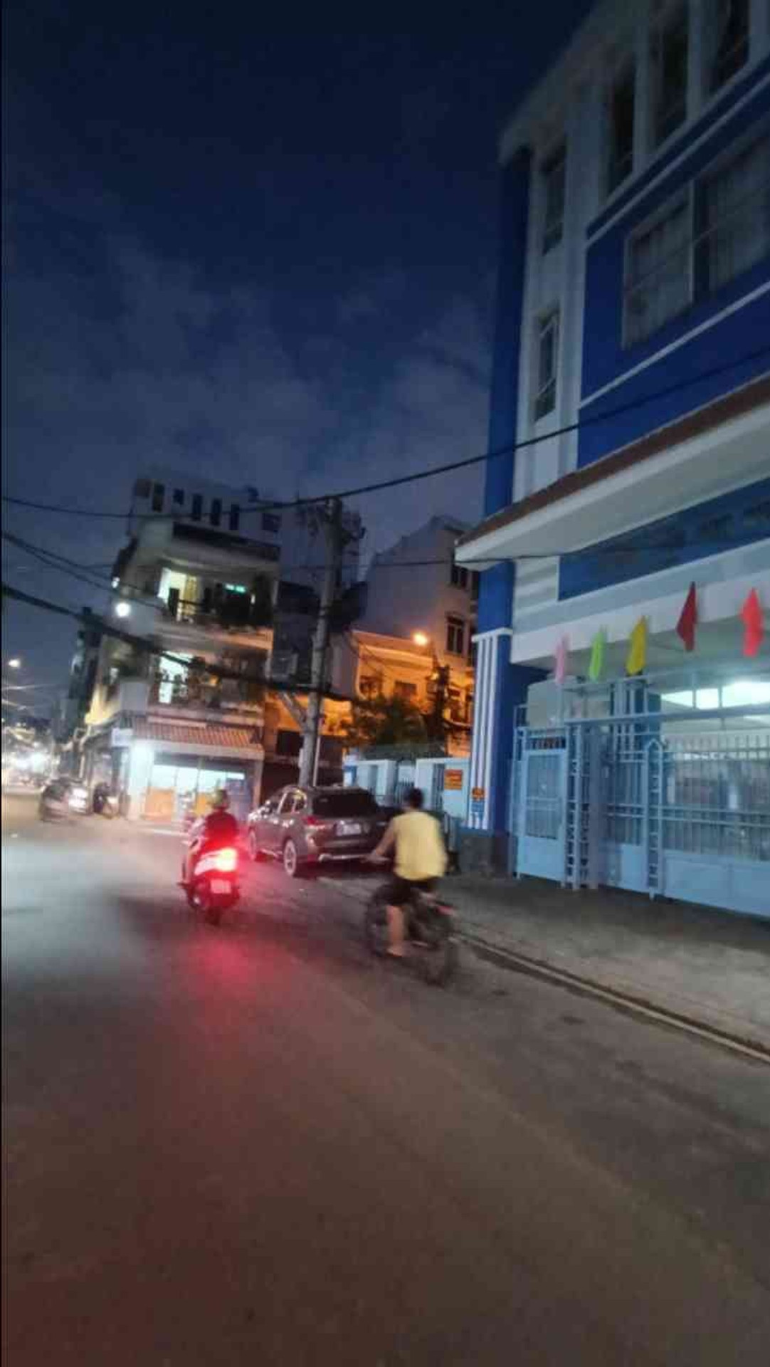 Bán nhà 4 tầng 5PN-Lý Thường Kiệt, giá 14 tỷ, kinh doanh tốt