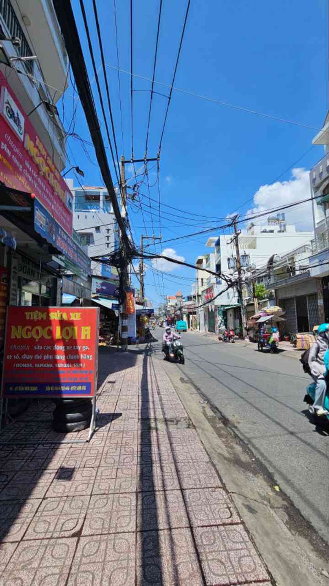 Bán nhà mặt phố 2 tầng, 88m2, khu kinh doanh sầm uất, giá 16.5 tỷ