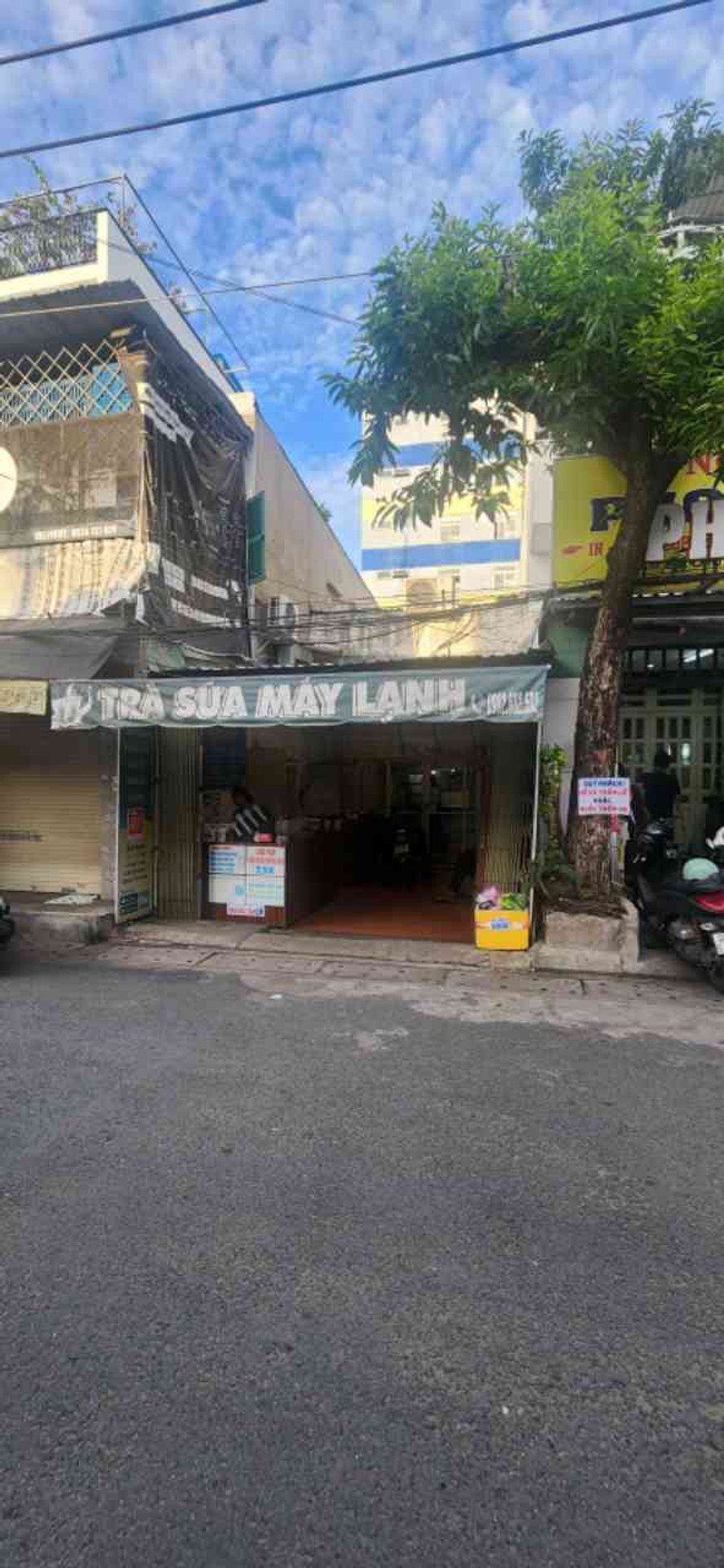 Cơ hội sở hữu nhà mặt phố kinh doanh ngay cổng đại học Tài chính Marketing giá tốt